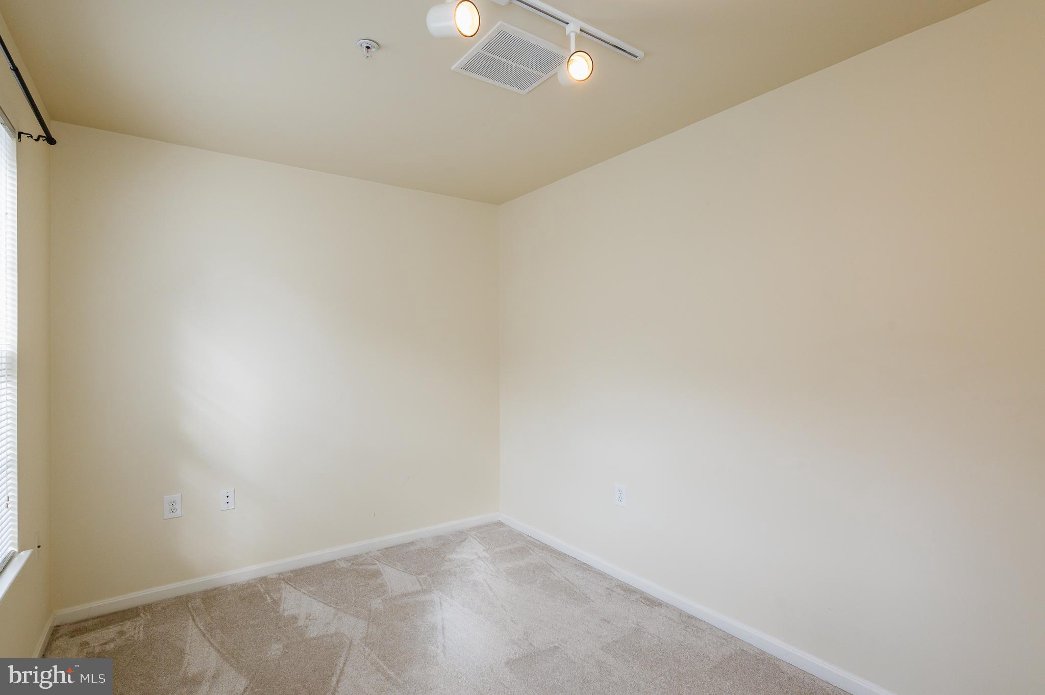 HIGH VIEW AT HUNT VALLEY - Residential Lease