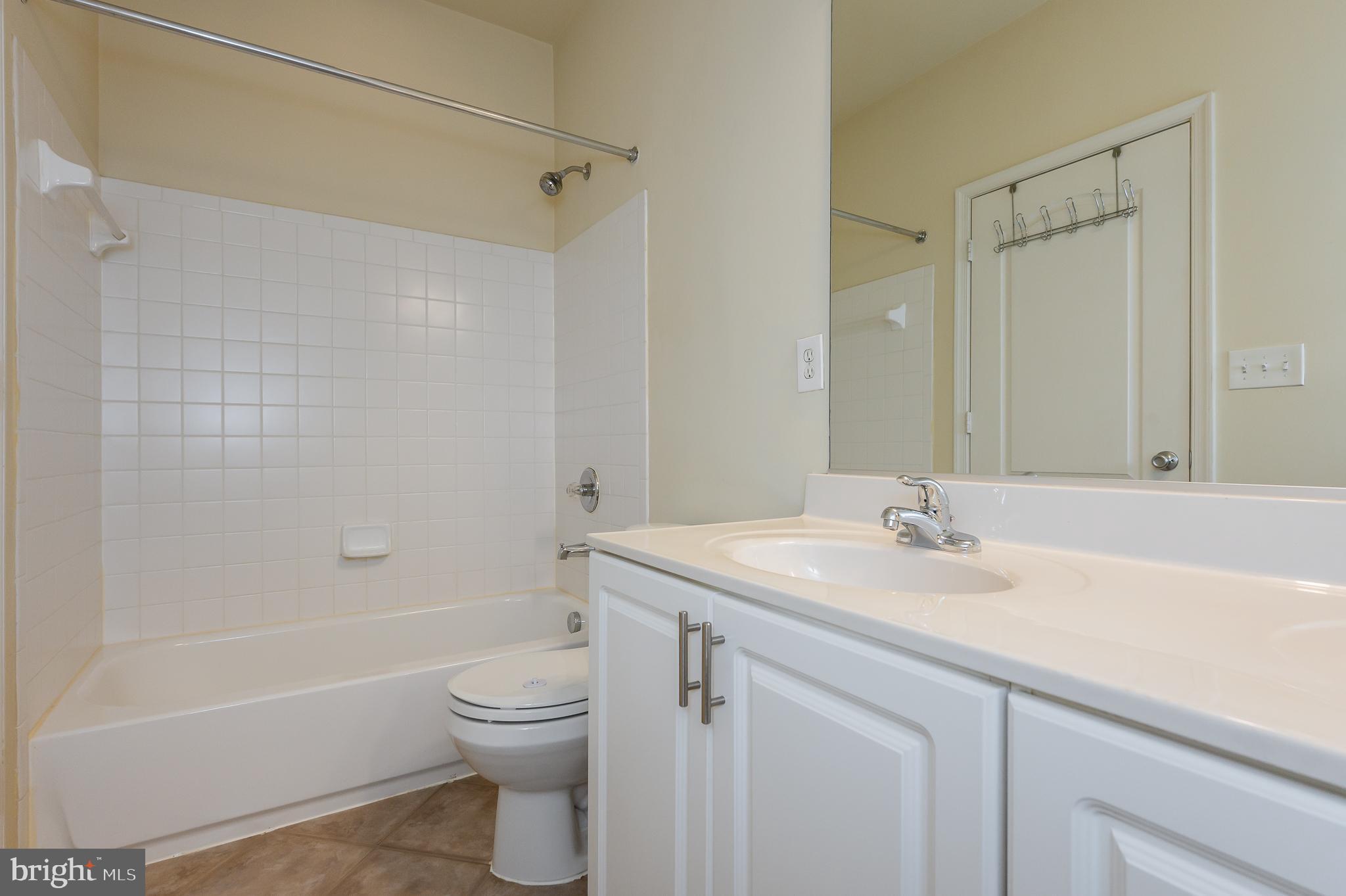 HIGH VIEW AT HUNT VALLEY - Residential Lease