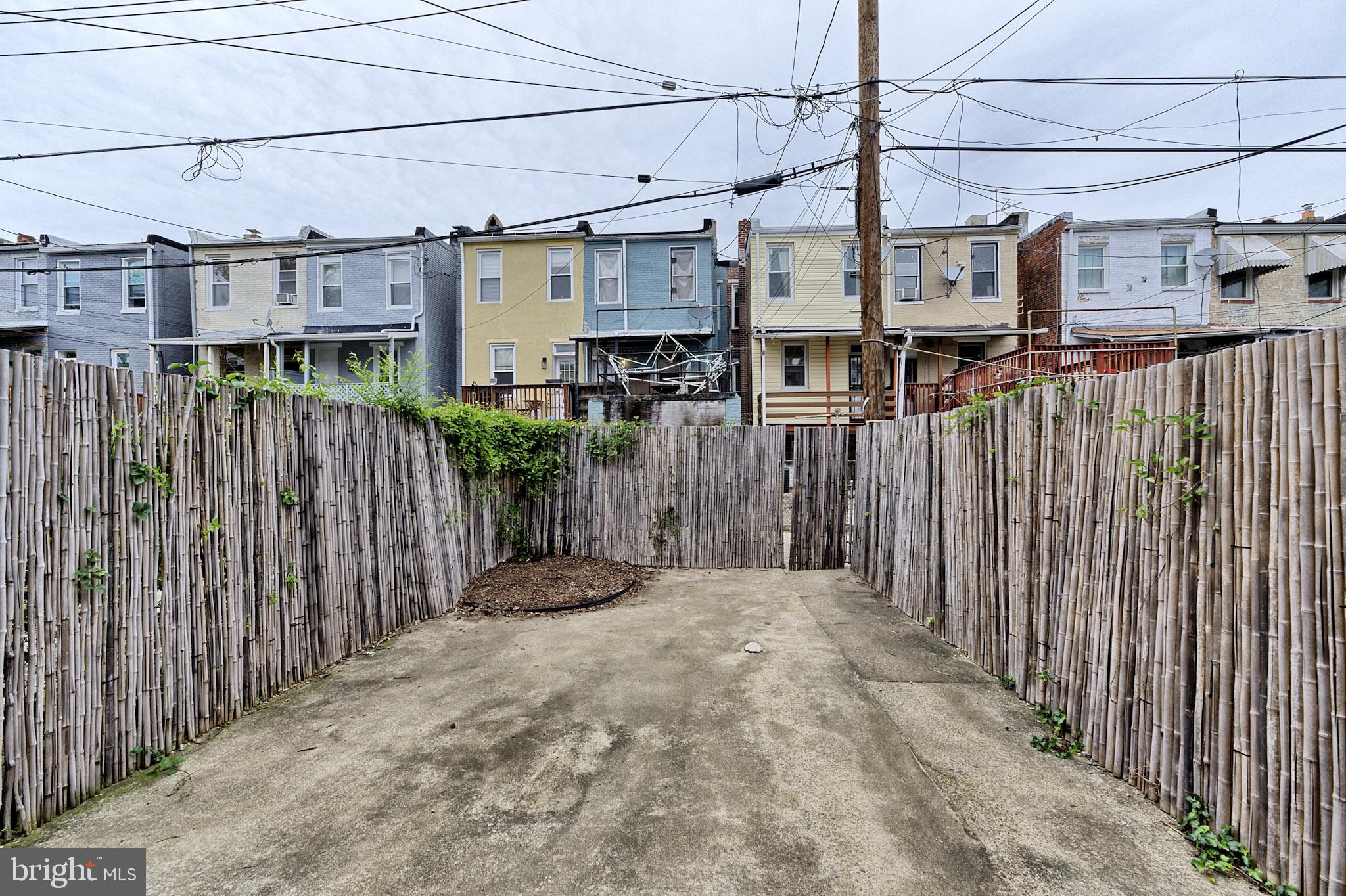 CHARLES VILLAGE - Residential Lease