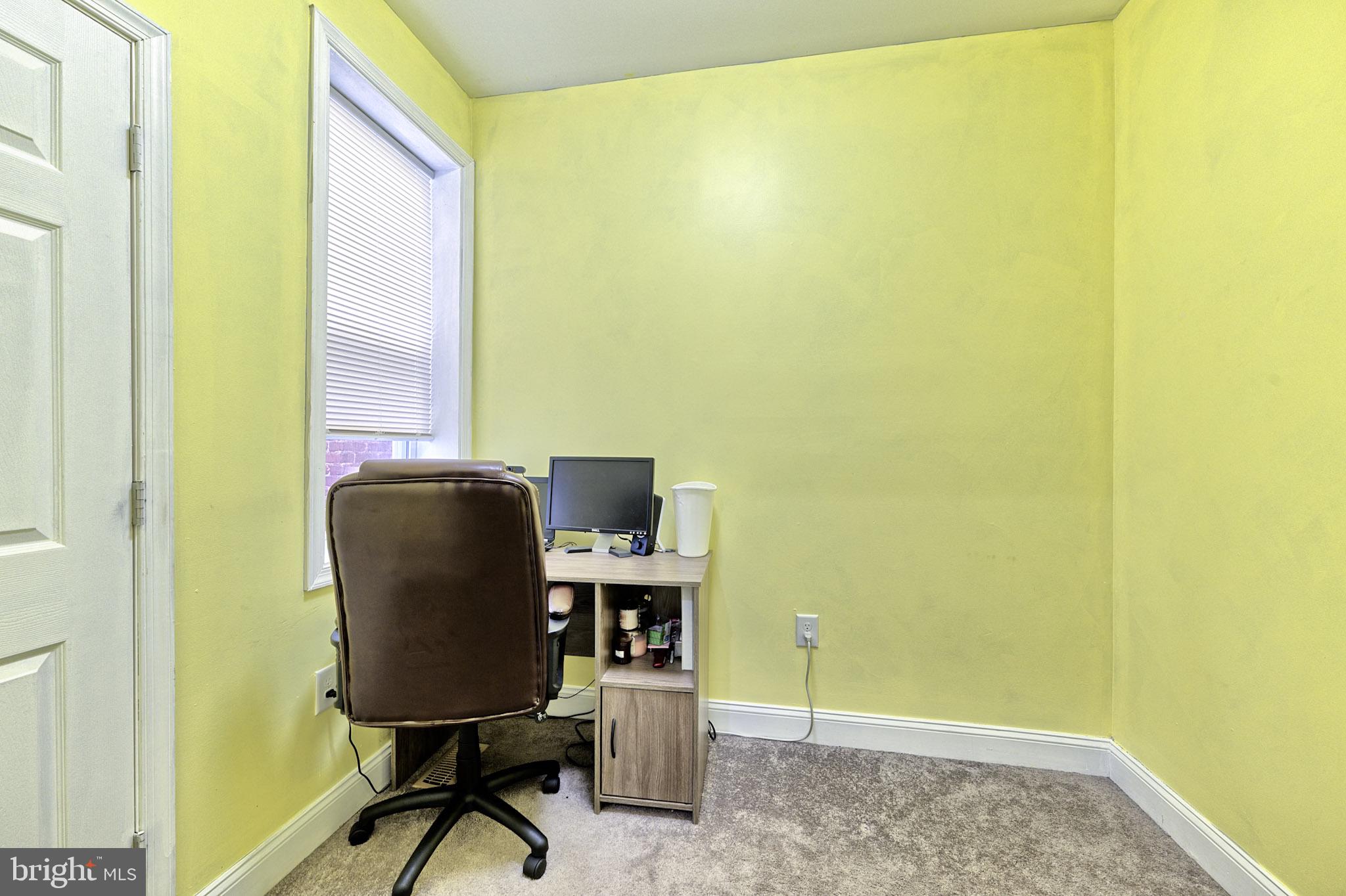 CHARLES VILLAGE - Residential Lease