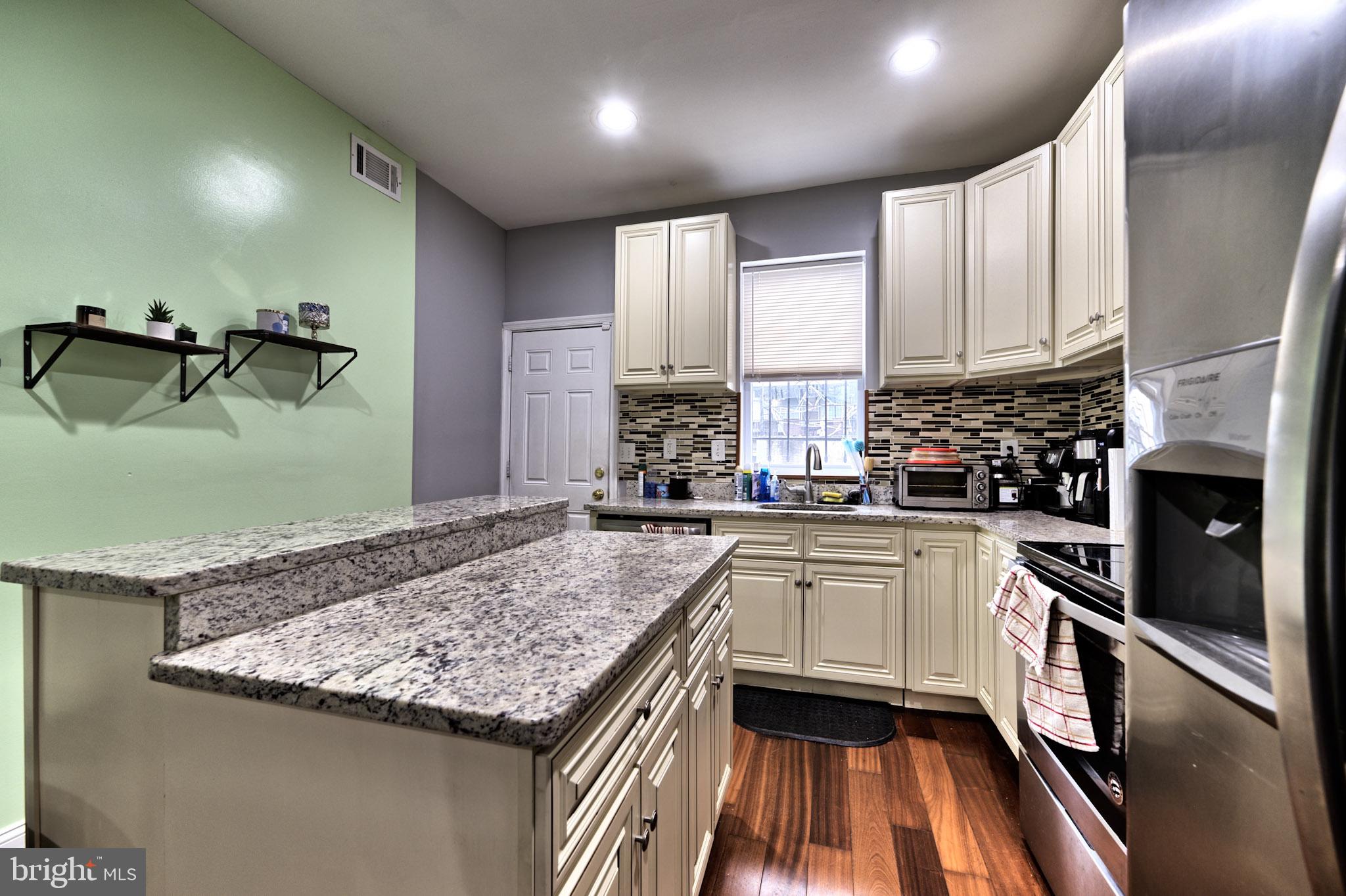 CHARLES VILLAGE - Residential Lease