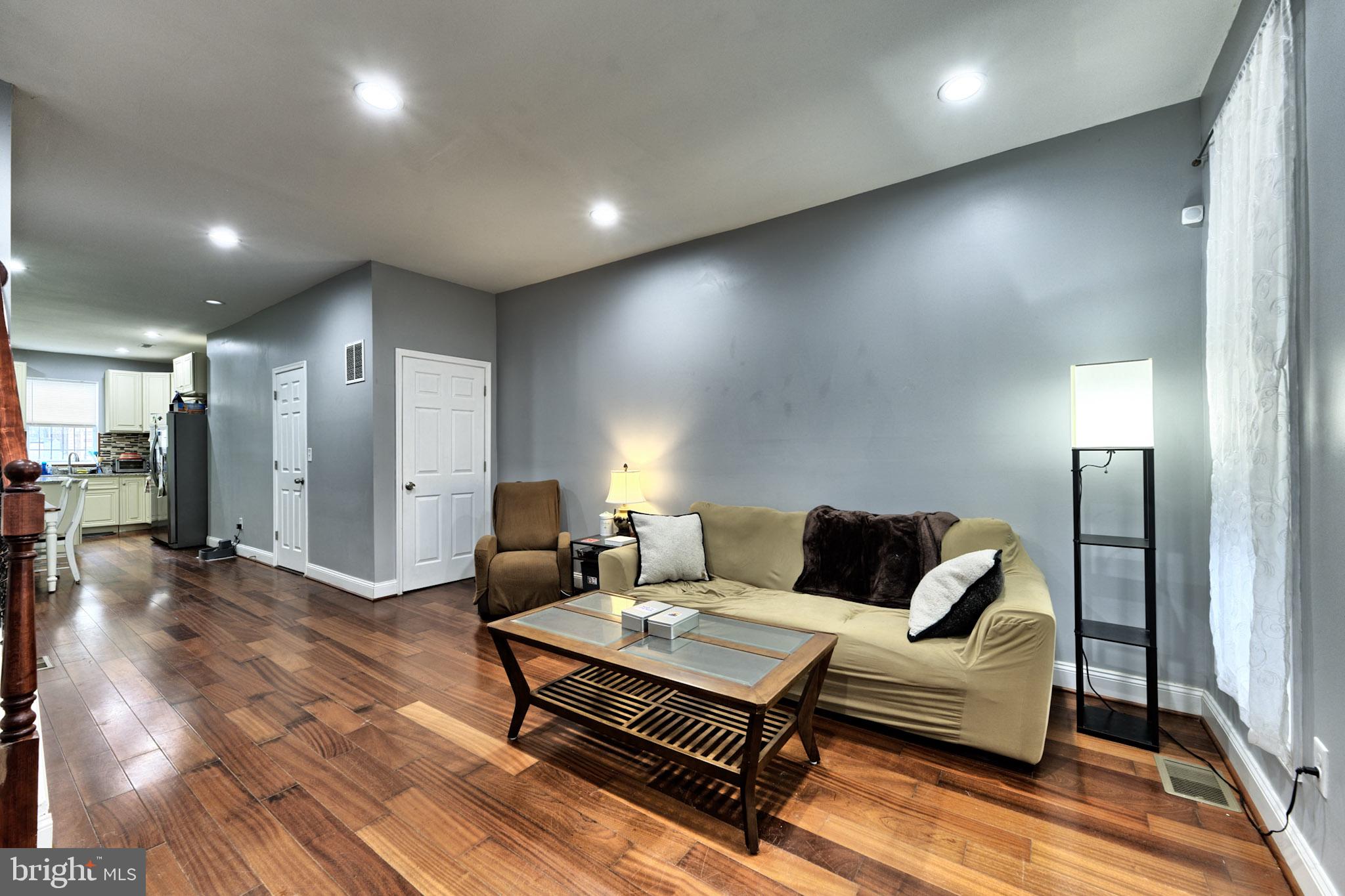 CHARLES VILLAGE - Residential Lease