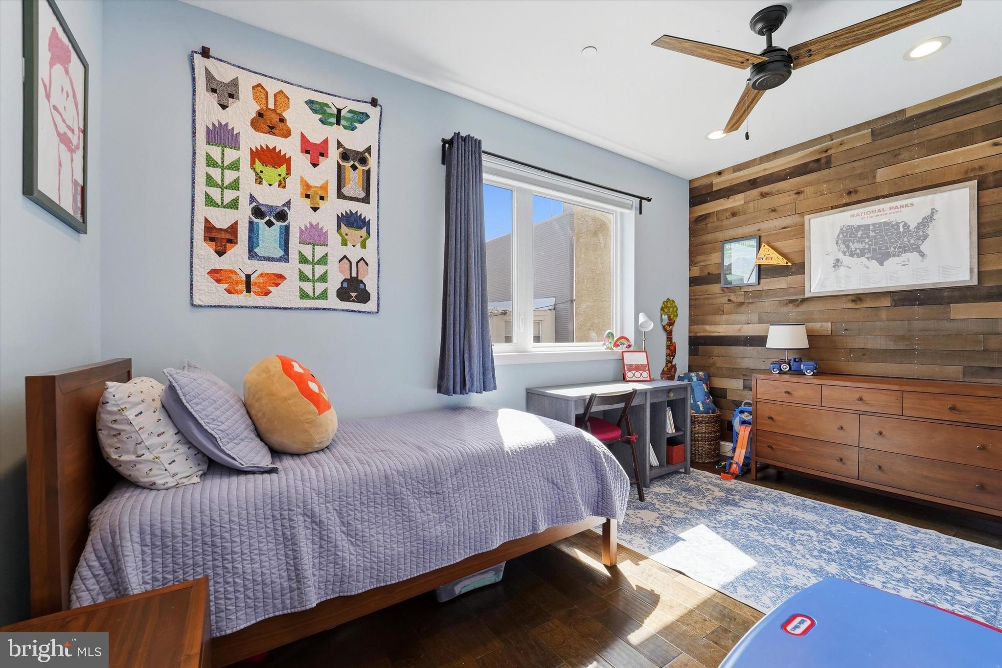 POINT BREEZE - Residential