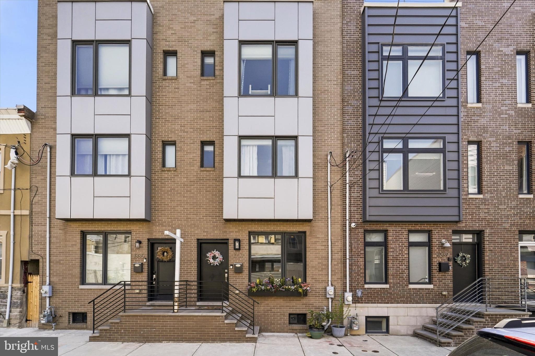 POINT BREEZE - Residential