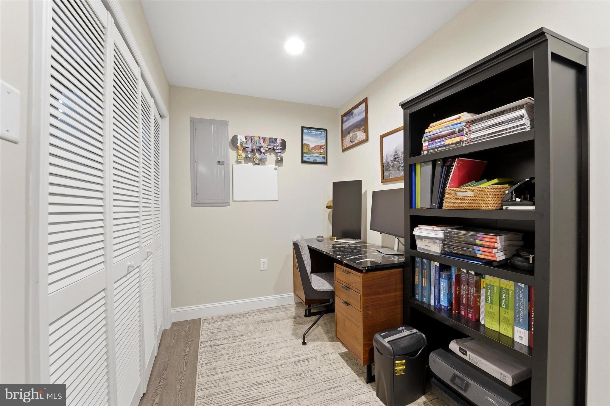 POINT BREEZE - Residential