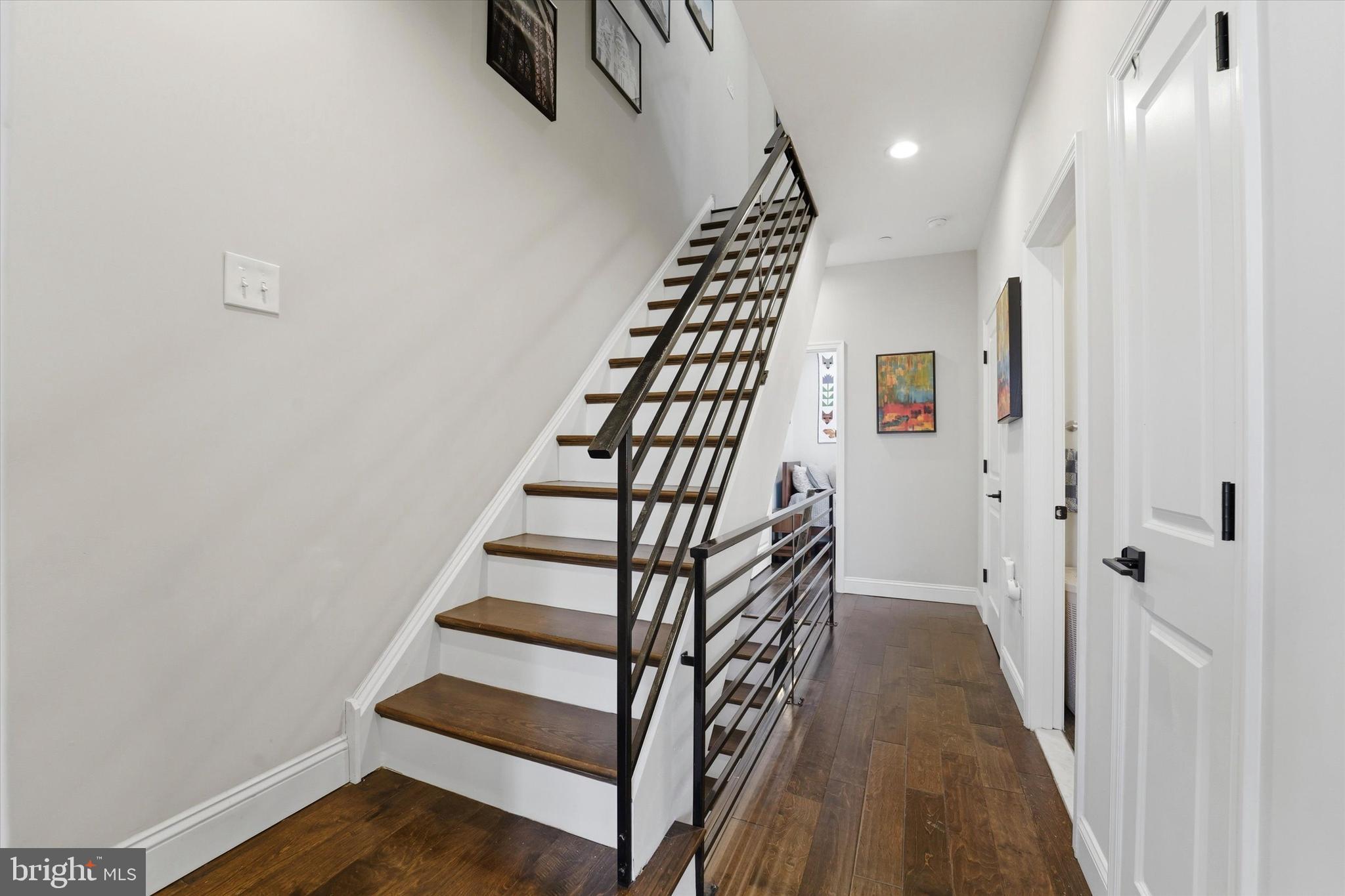 POINT BREEZE - Residential