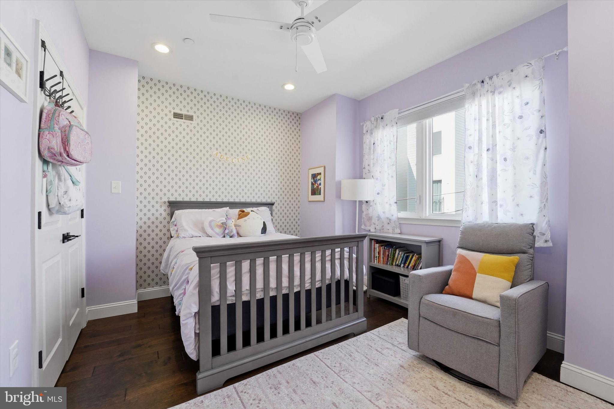 POINT BREEZE - Residential
