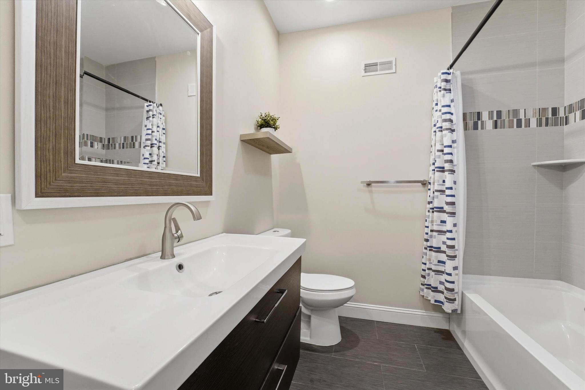 POINT BREEZE - Residential