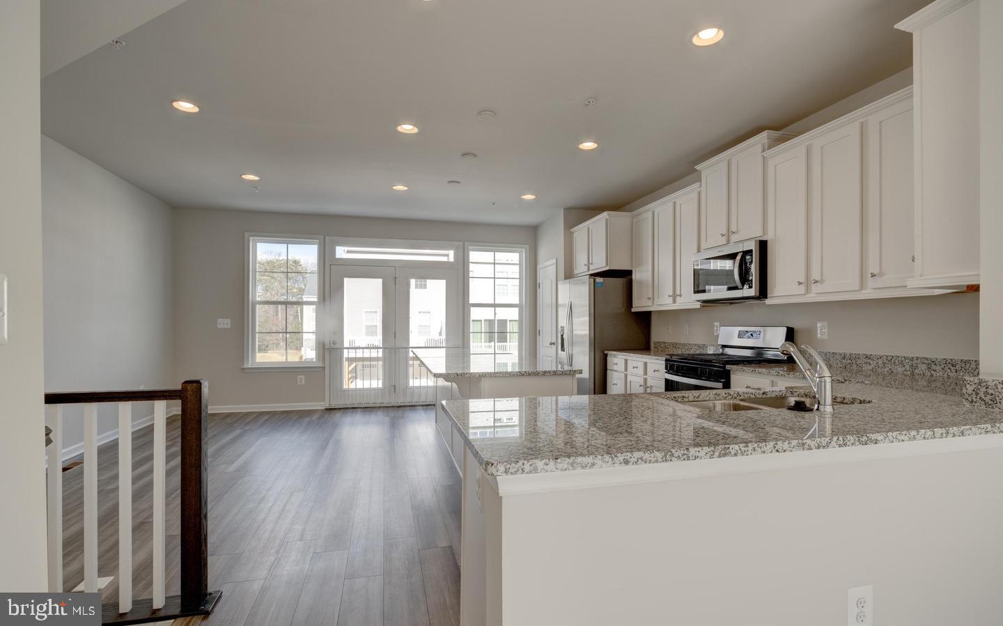 1017 FLESTER LANE