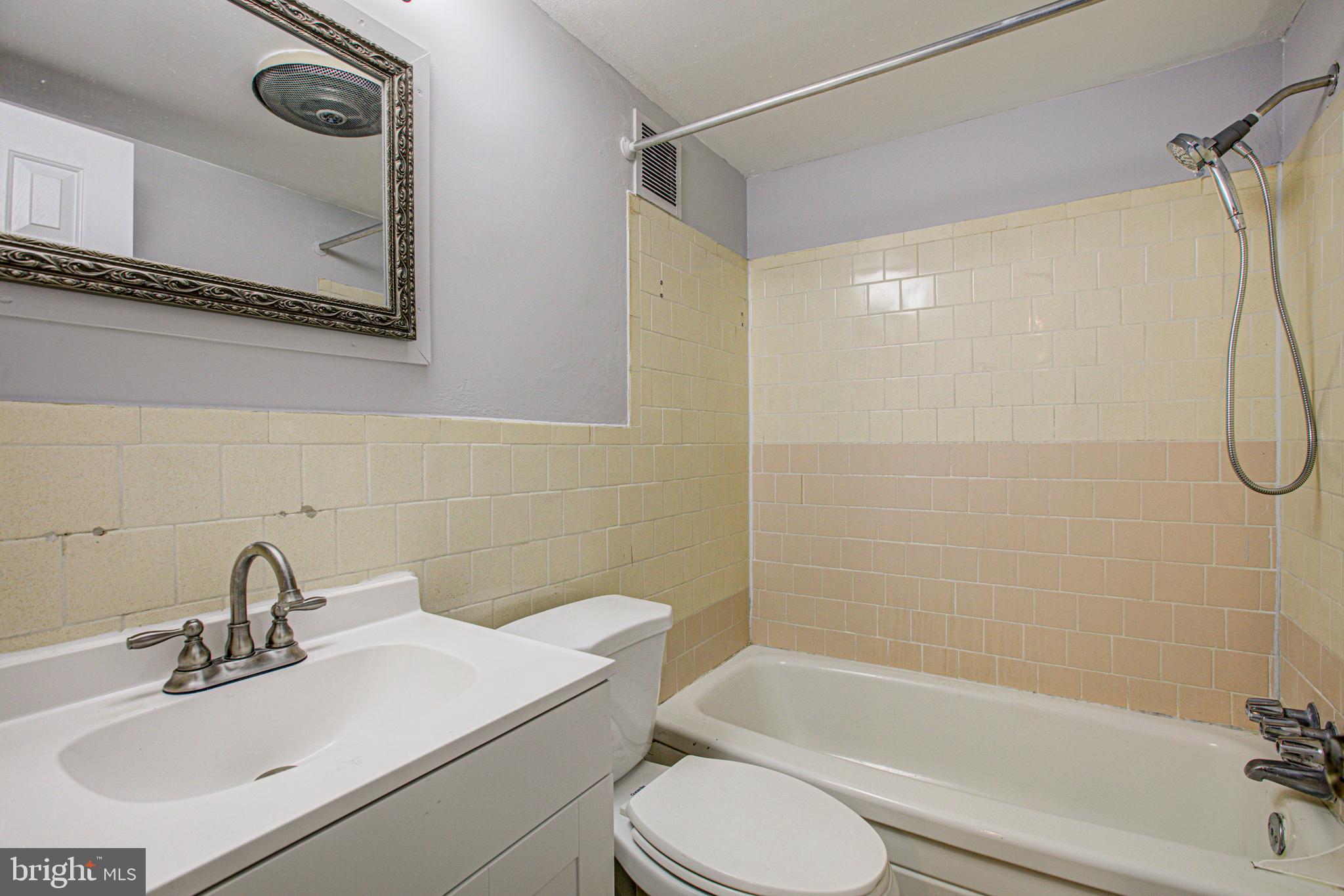 EOS TWENTY-ONE - Residential