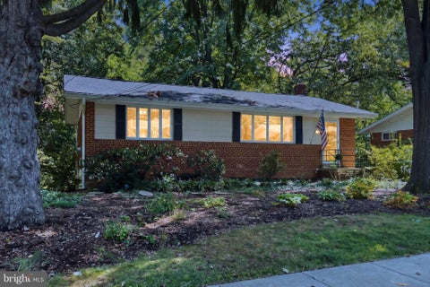 Photo of 3523 Jean Street, FAIRFAX, VA 22030 (MLS # VAFC2009010)
