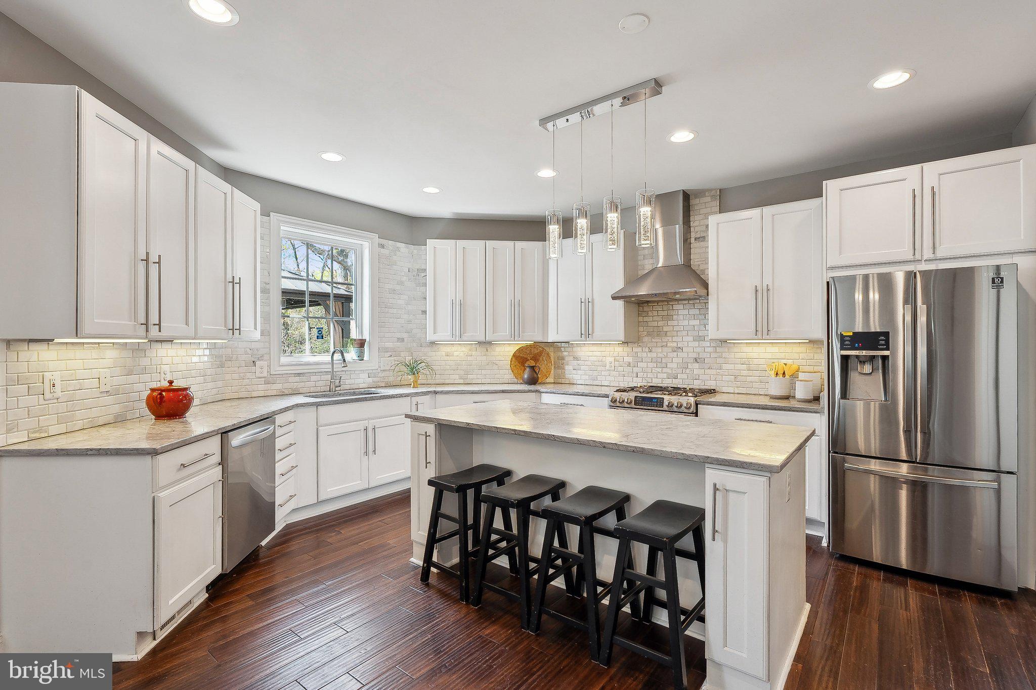 WINDSOR ESTATES - Residential