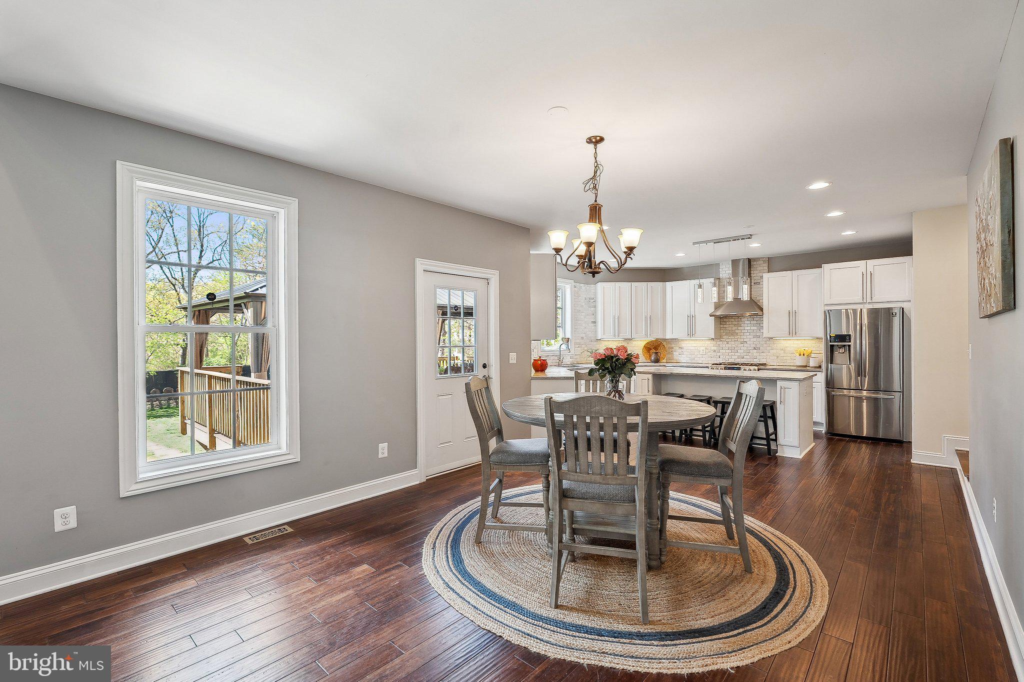 WINDSOR ESTATES - Residential