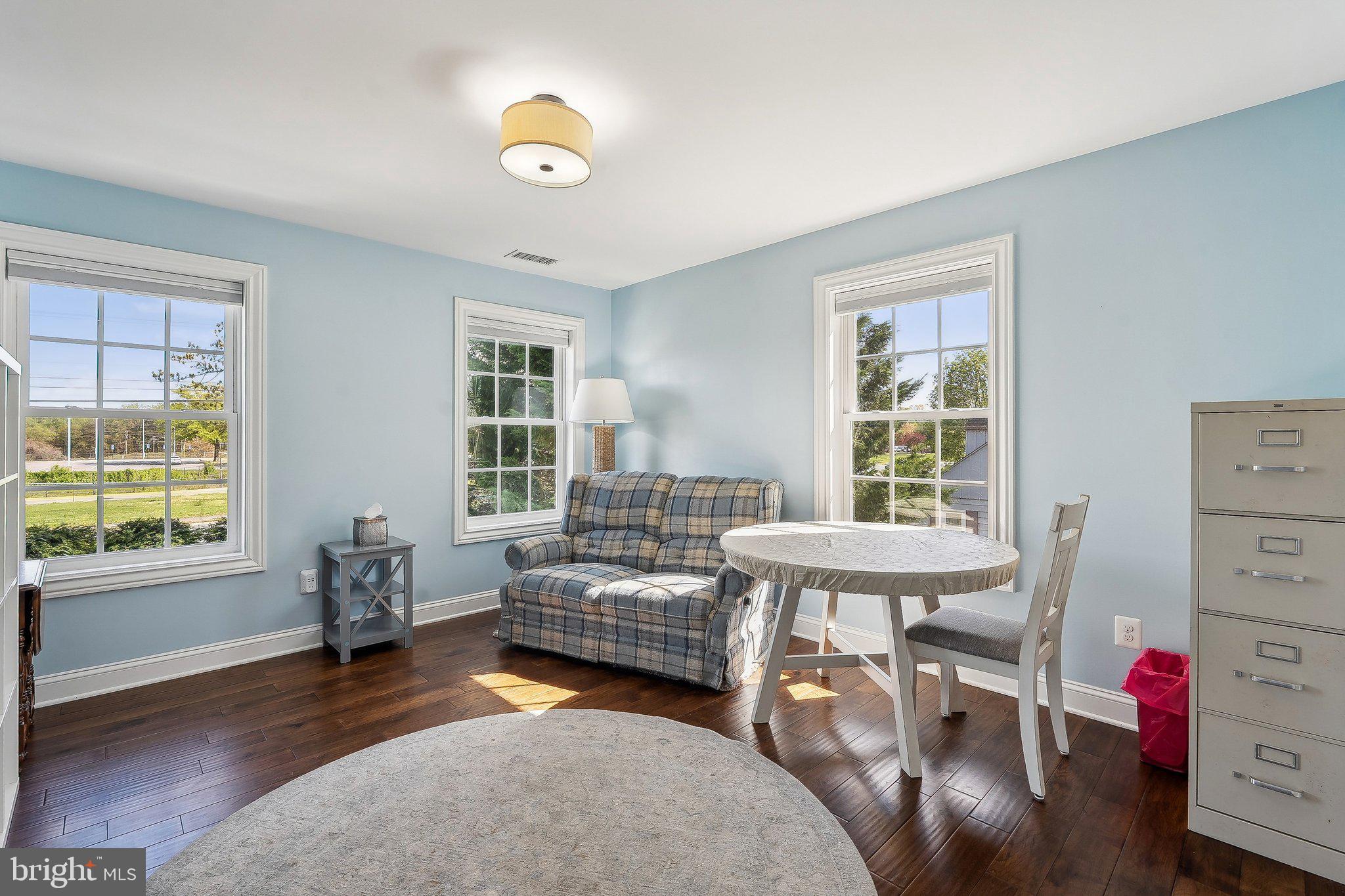 WINDSOR ESTATES - Residential