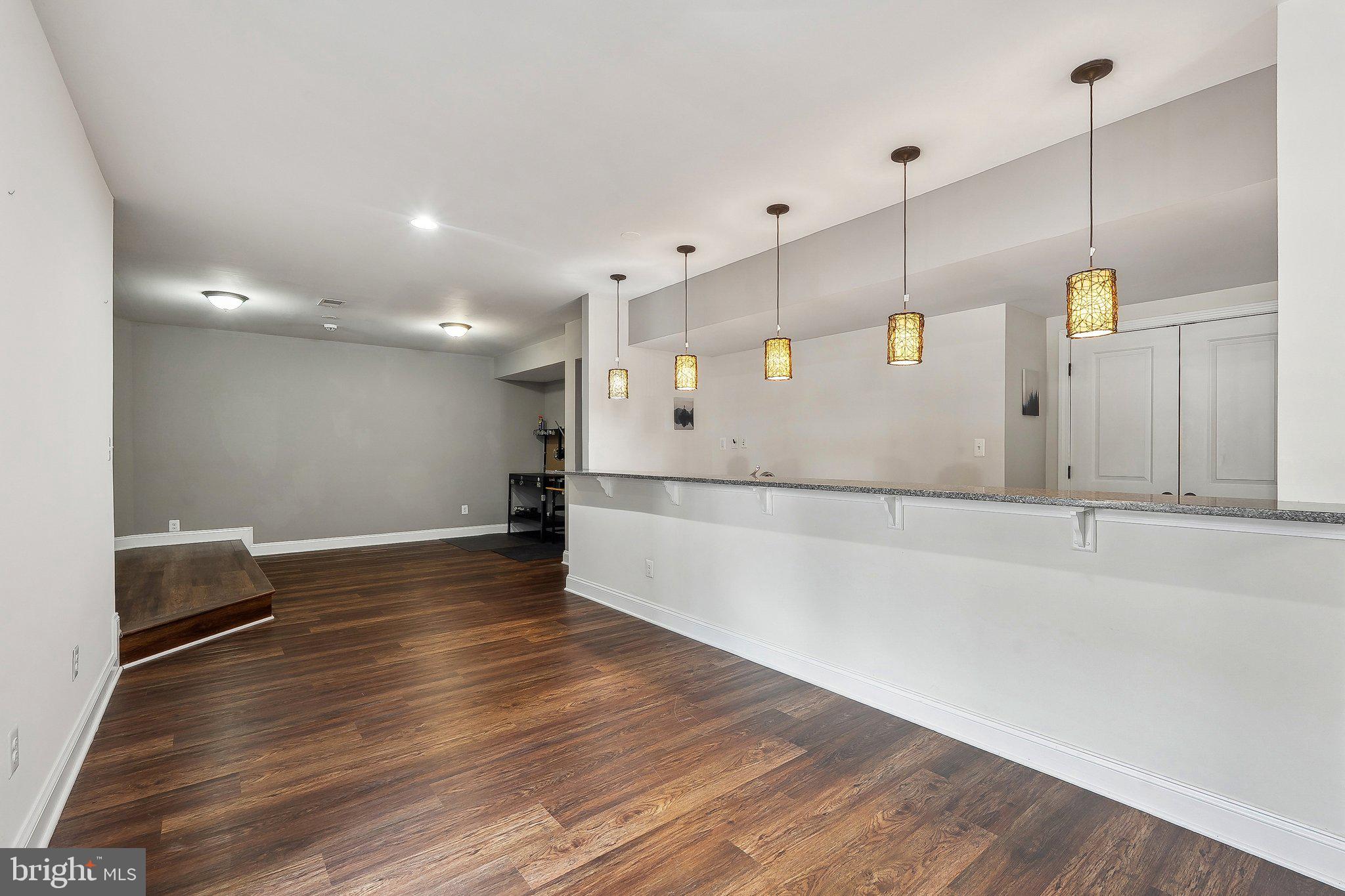 WINDSOR ESTATES - Residential