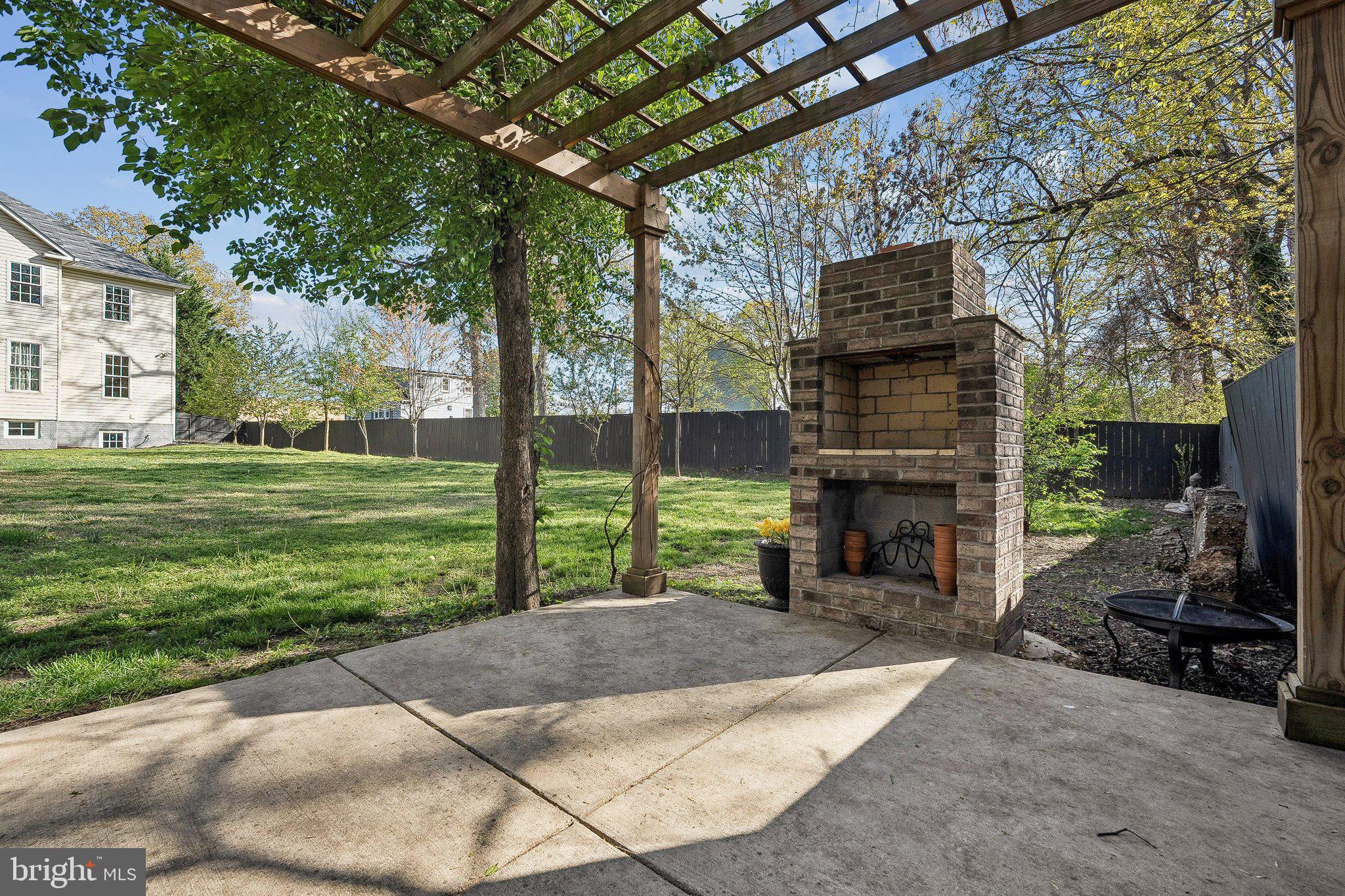 WINDSOR ESTATES - Residential