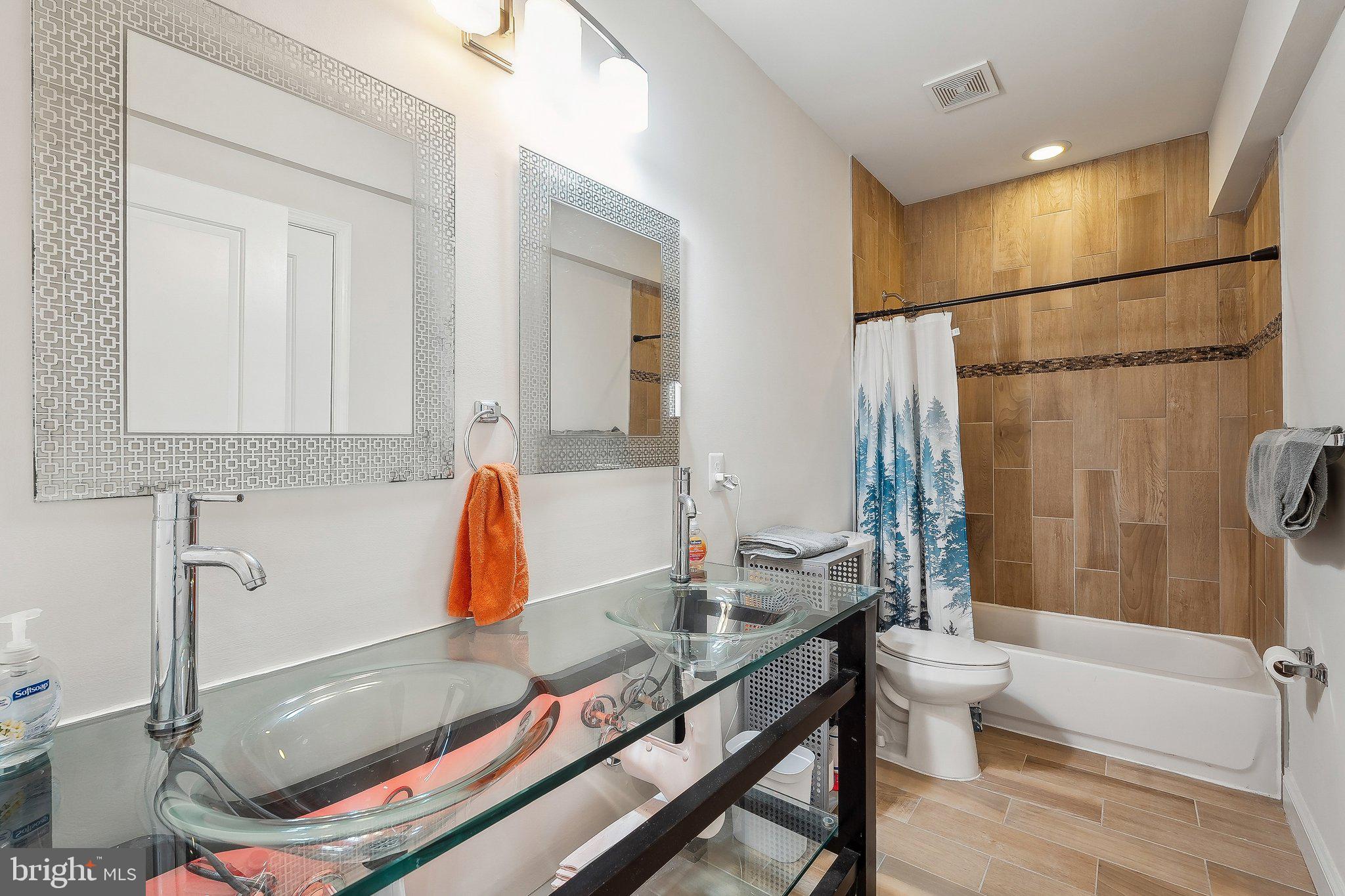 WINDSOR ESTATES - Residential