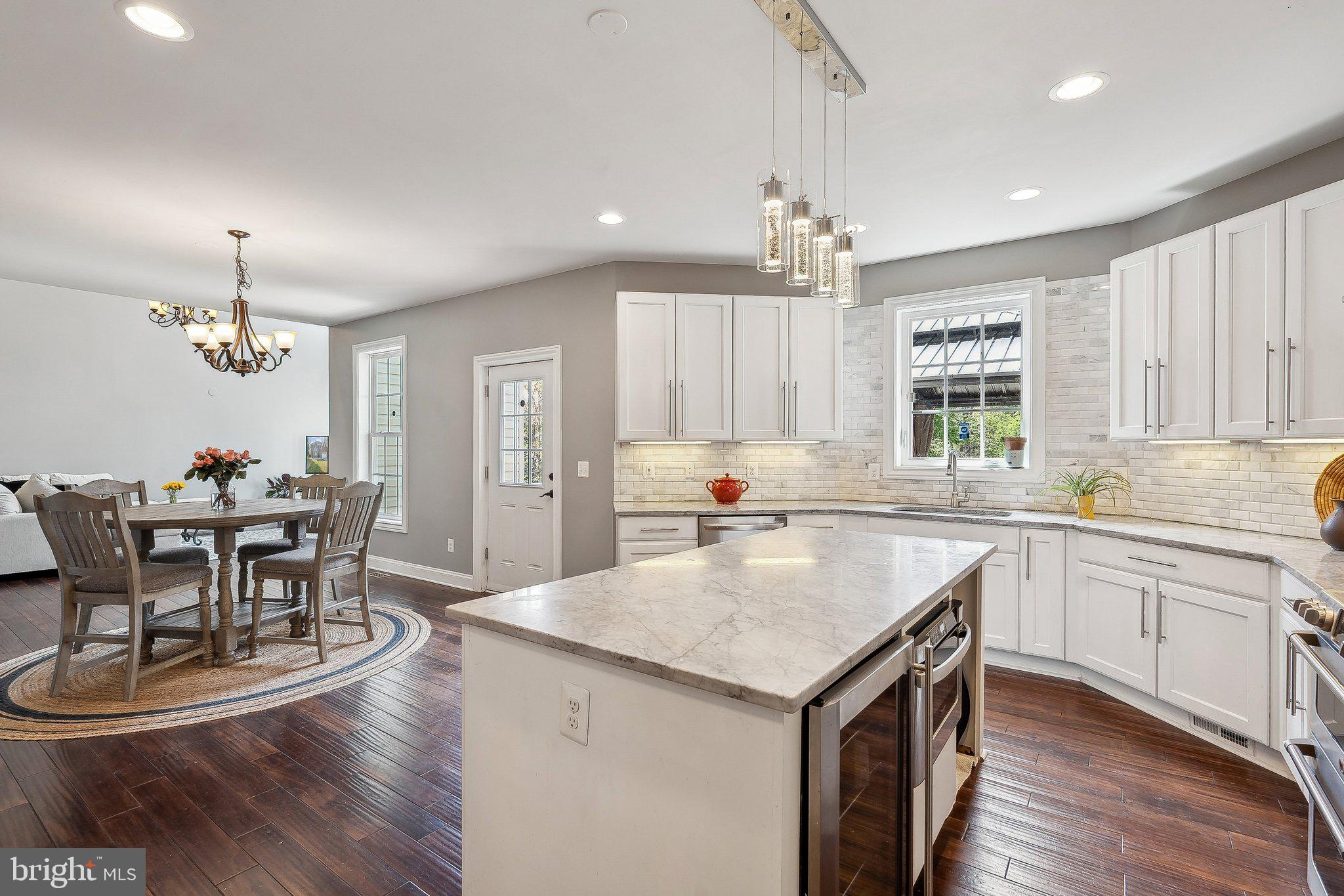 WINDSOR ESTATES - Residential