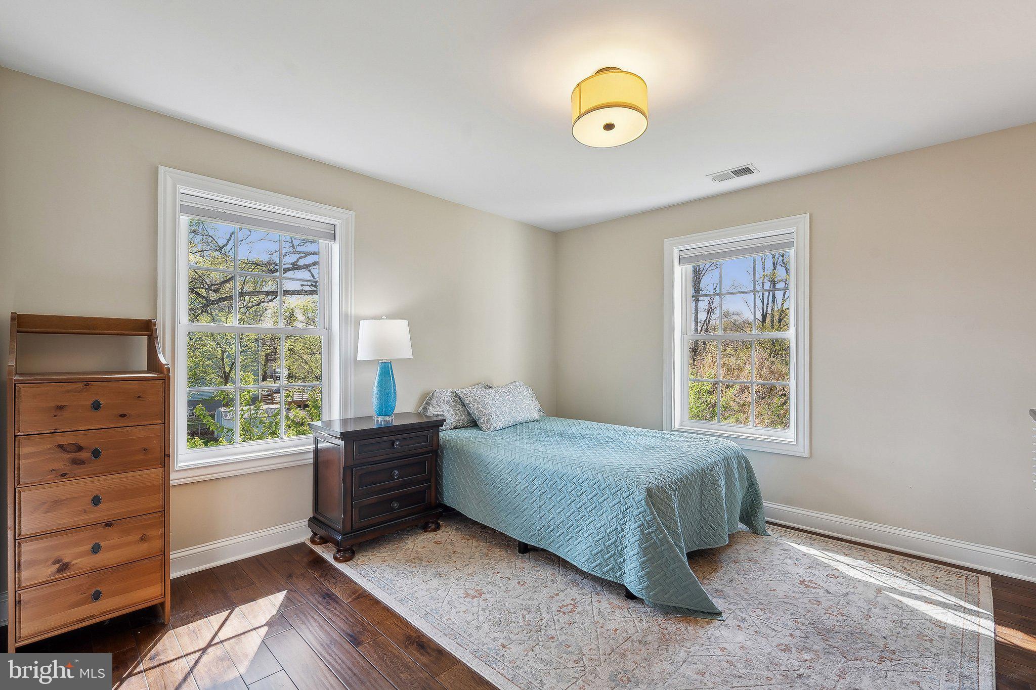 WINDSOR ESTATES - Residential