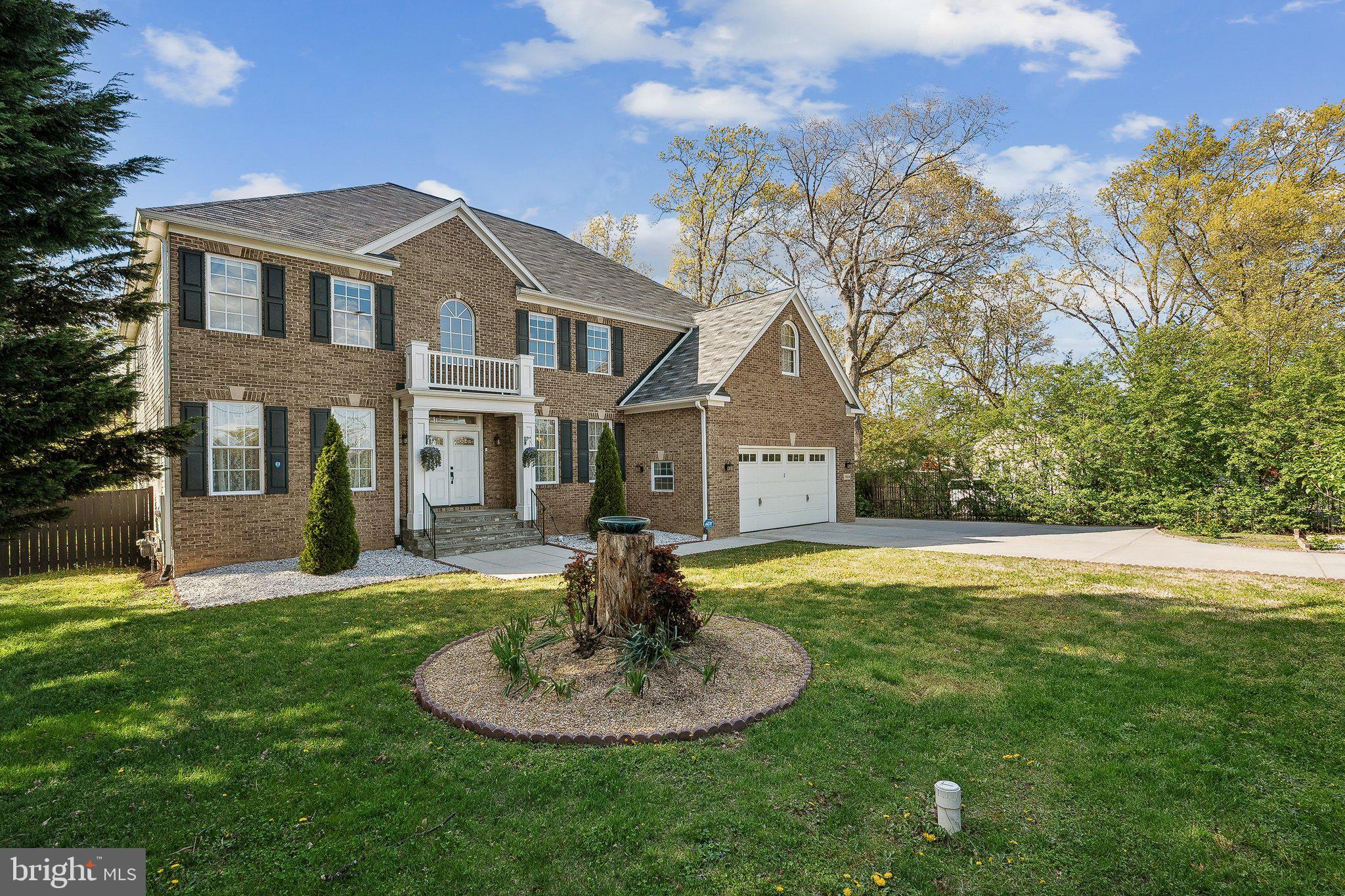 WINDSOR ESTATES - Residential