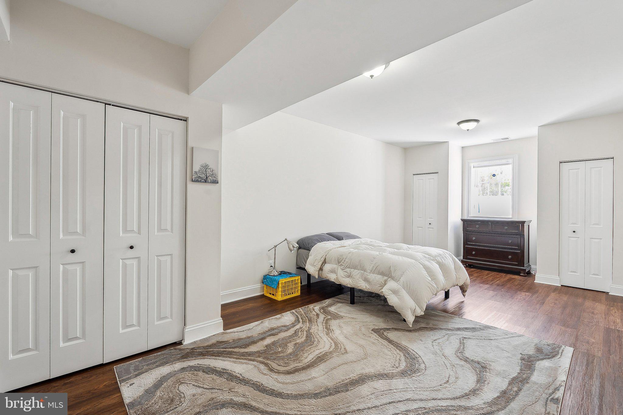 WINDSOR ESTATES - Residential