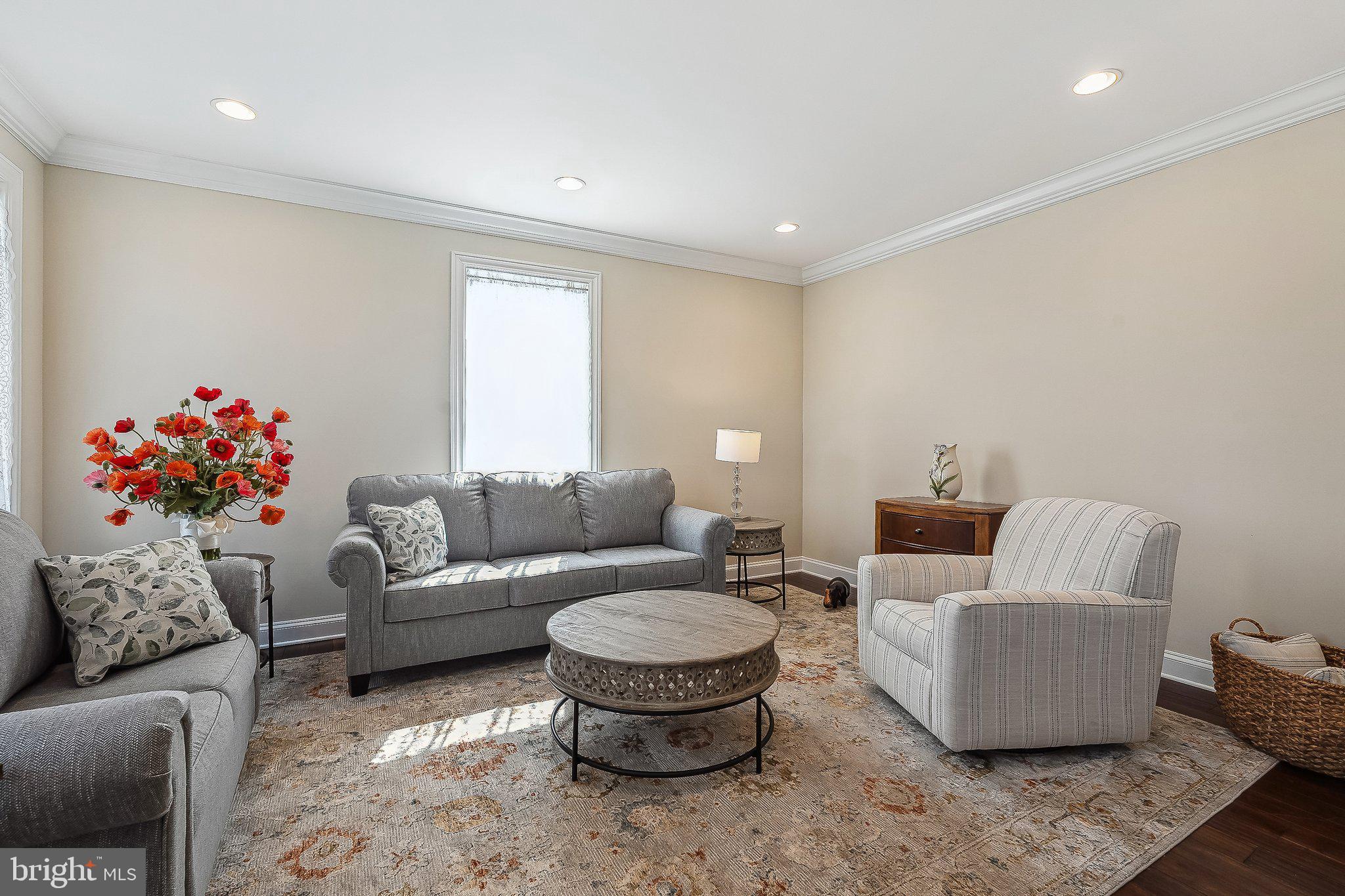 WINDSOR ESTATES - Residential