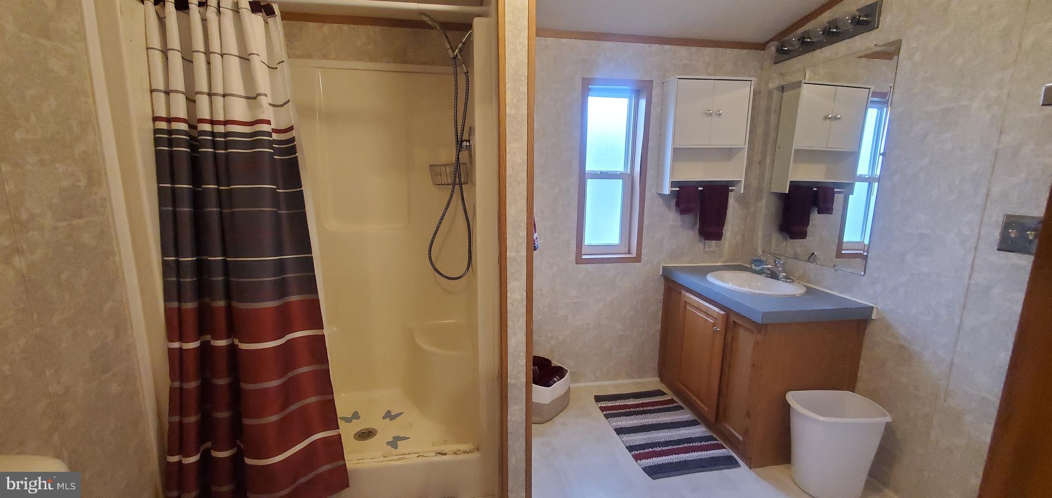 SHERWOOD FOREST - Residential