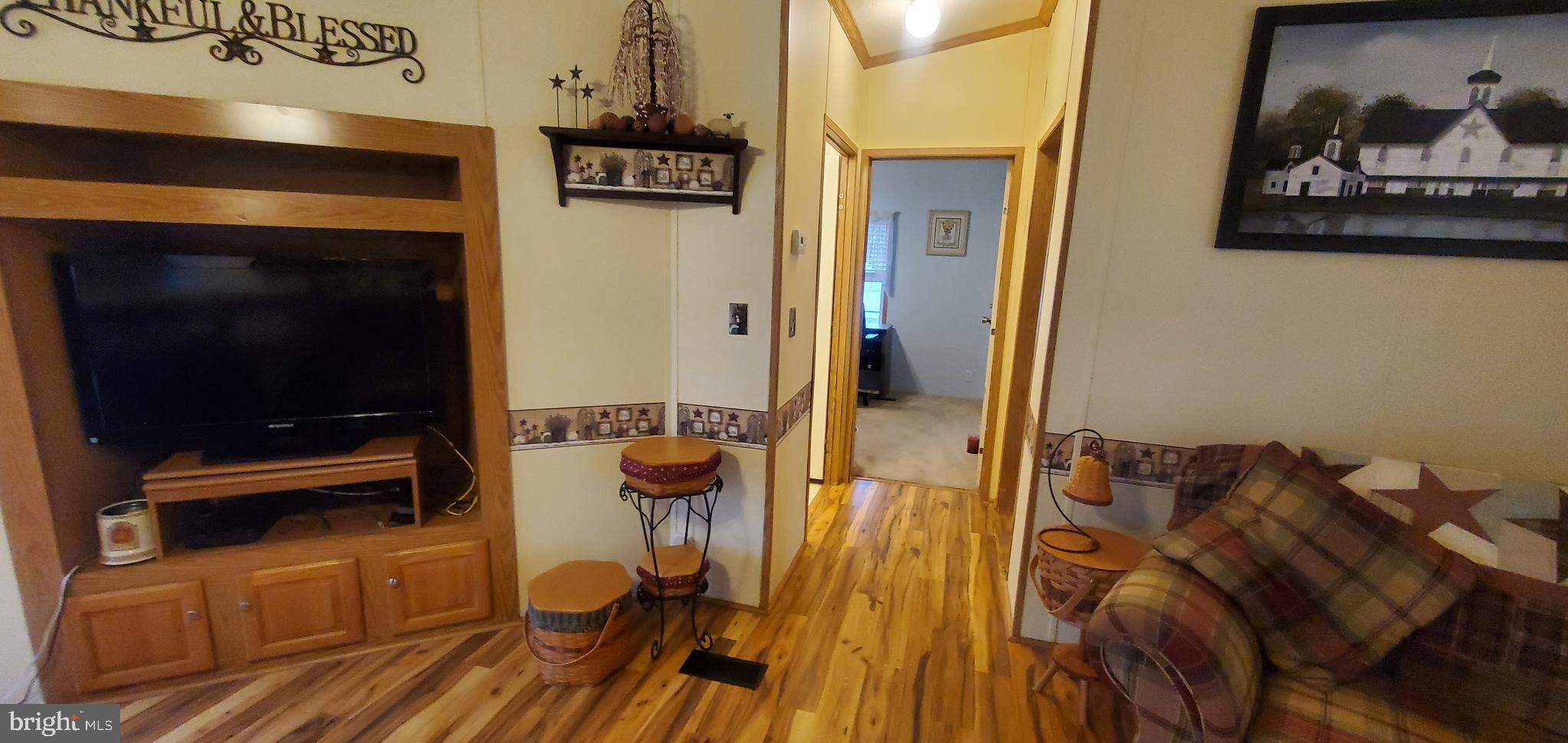 SHERWOOD FOREST - Residential