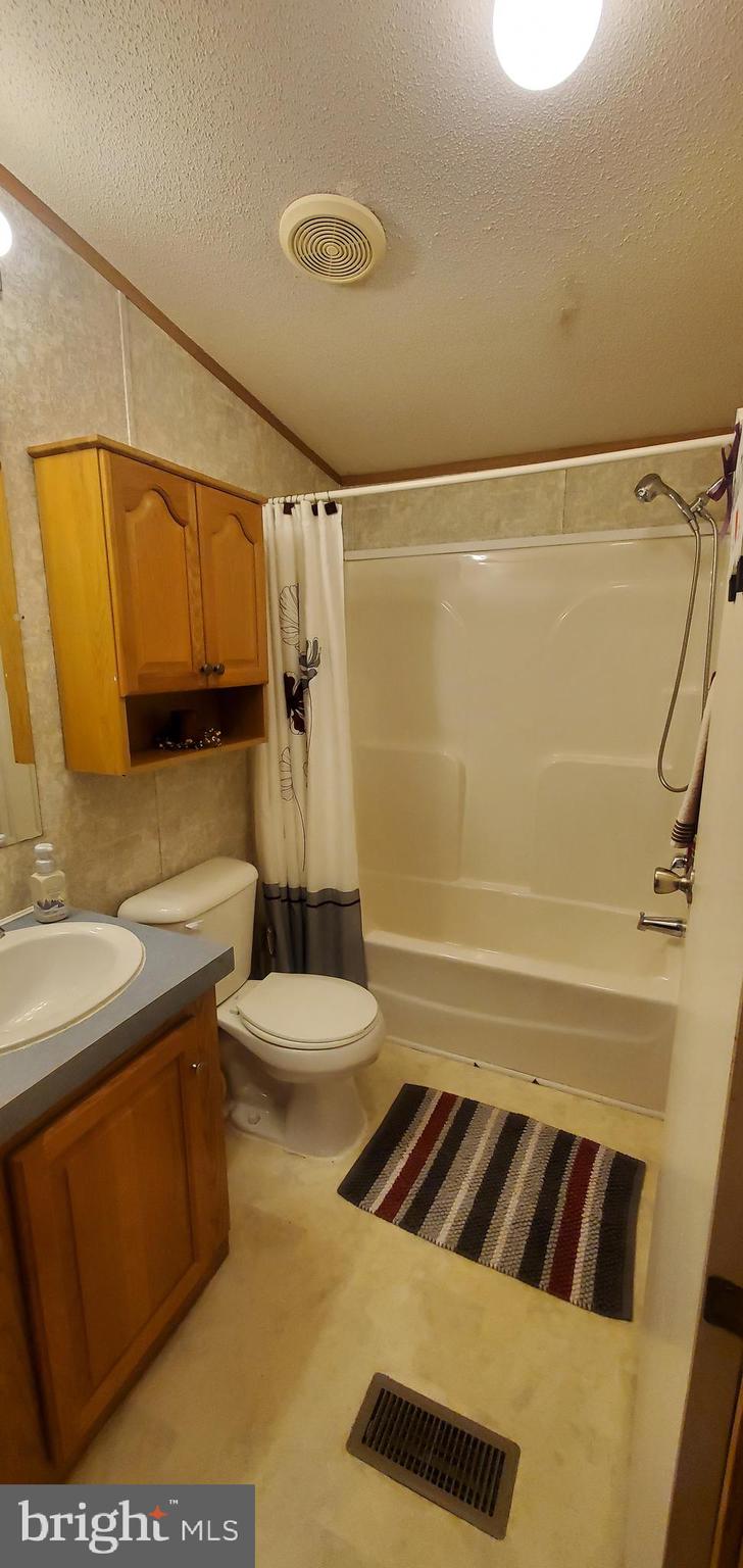 SHERWOOD FOREST - Residential