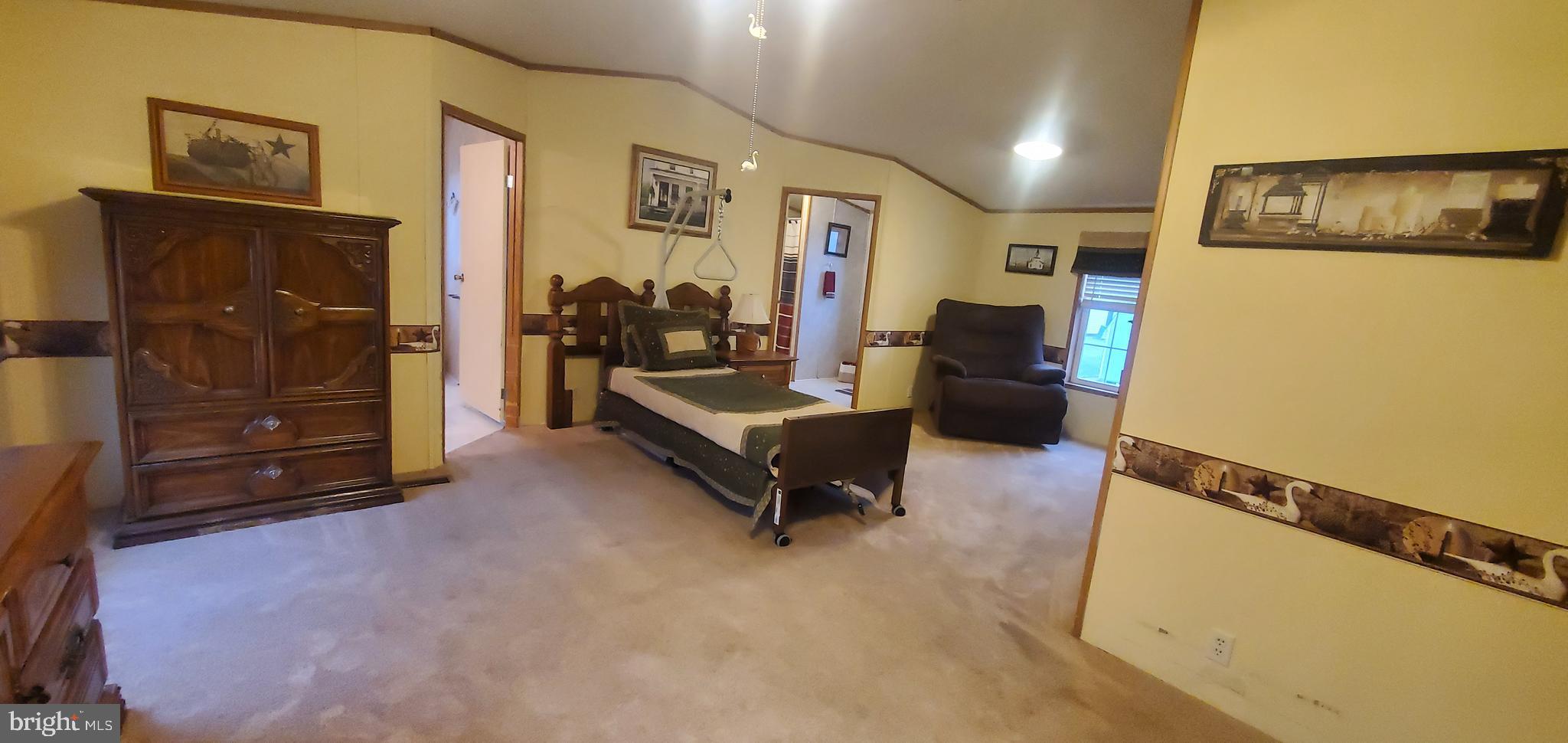 SHERWOOD FOREST - Residential