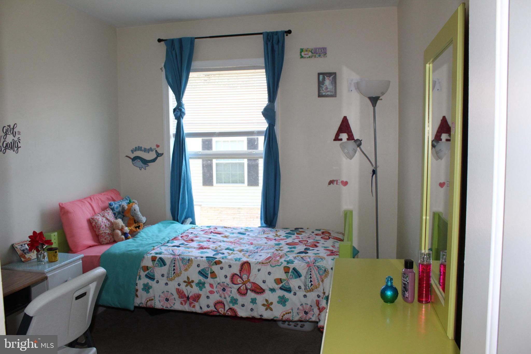 HERITAGE SQUARE - Residential