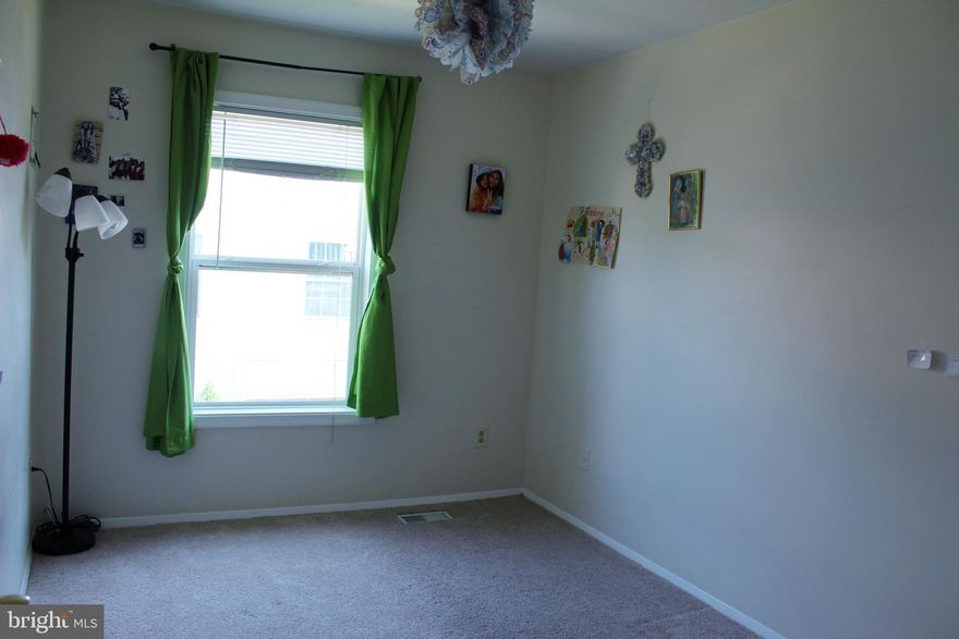 Own a 3 bedroom home in Leesburg, Virginia for less than renting.Breakfast Area, Chair Railings, Combination Kitchen/Dining, Crown Moldings, Floor Plan-Traditional, Upgraded Countertops, Window Treatments, No Fireplace, Dishwasher, Disposal, Exhaust Fan, Oven/Range - Electric, Refrigerator,  Washer/Dryer Stacked, Water Heater, Smoke Detector, Window Features: InsulatedOne mile away from the outlet mall, Costco, Target, Walmart, and all the convinces. On the door steps of Historic Leesburg.