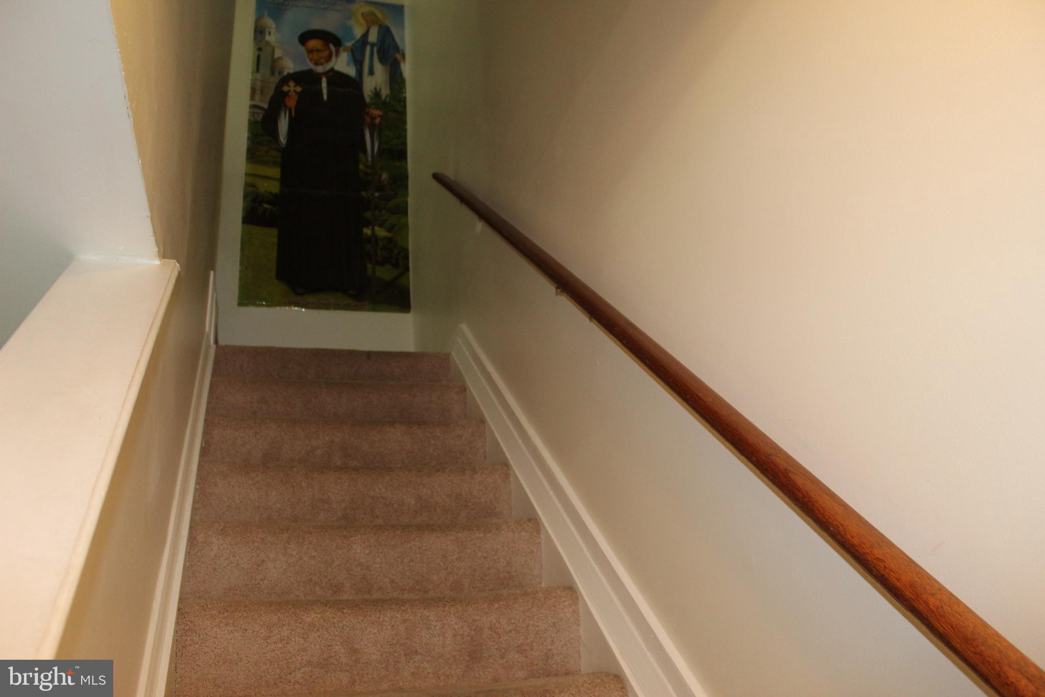 HERITAGE SQUARE - Residential