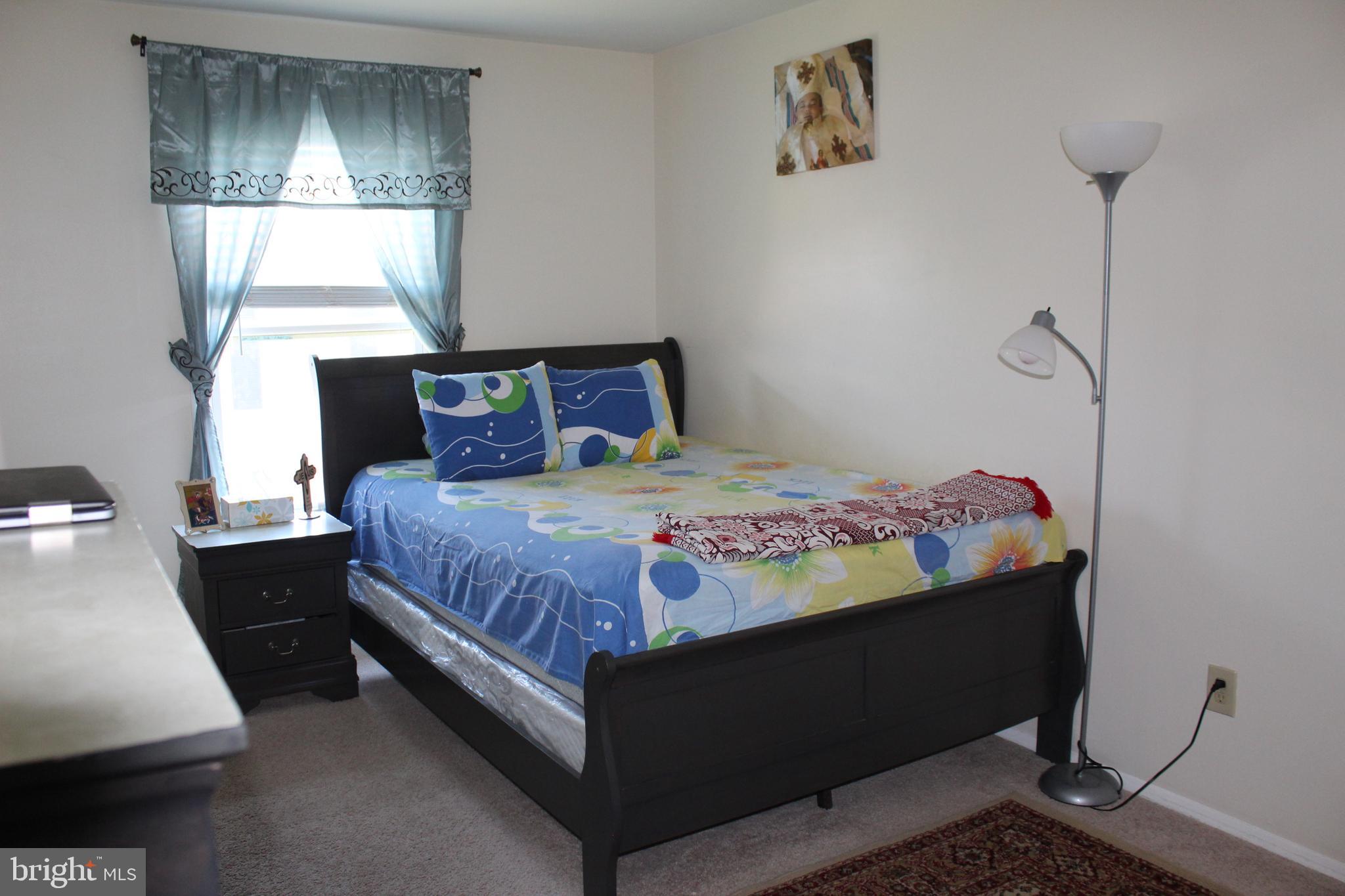 HERITAGE SQUARE - Residential