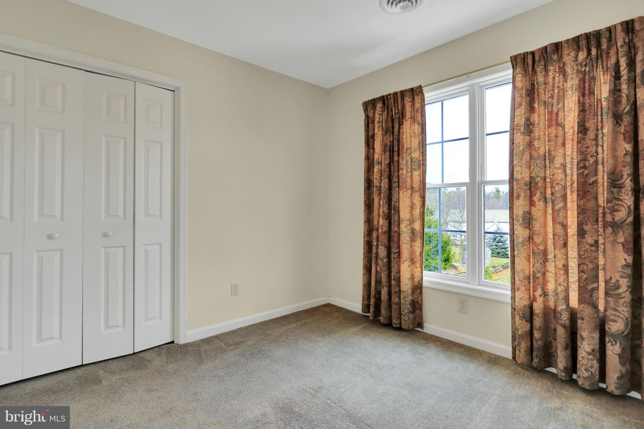 RIDGEWOOD - Residential