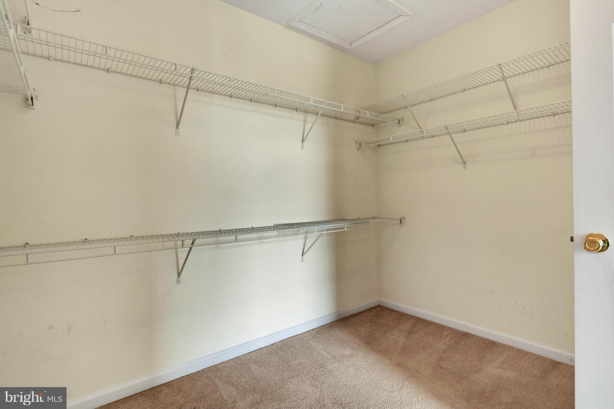 RIDGEWOOD - Residential