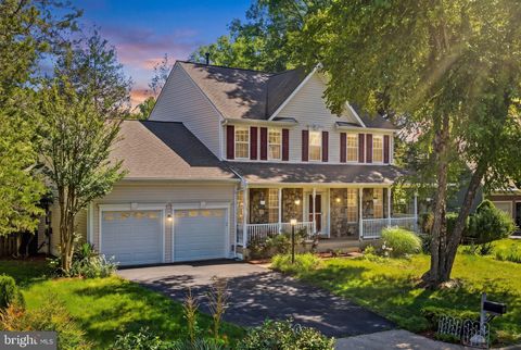 Photo of 9451 Weathersfield Drive, BRISTOW, VA 20136 (MLS # VAPW2123888)