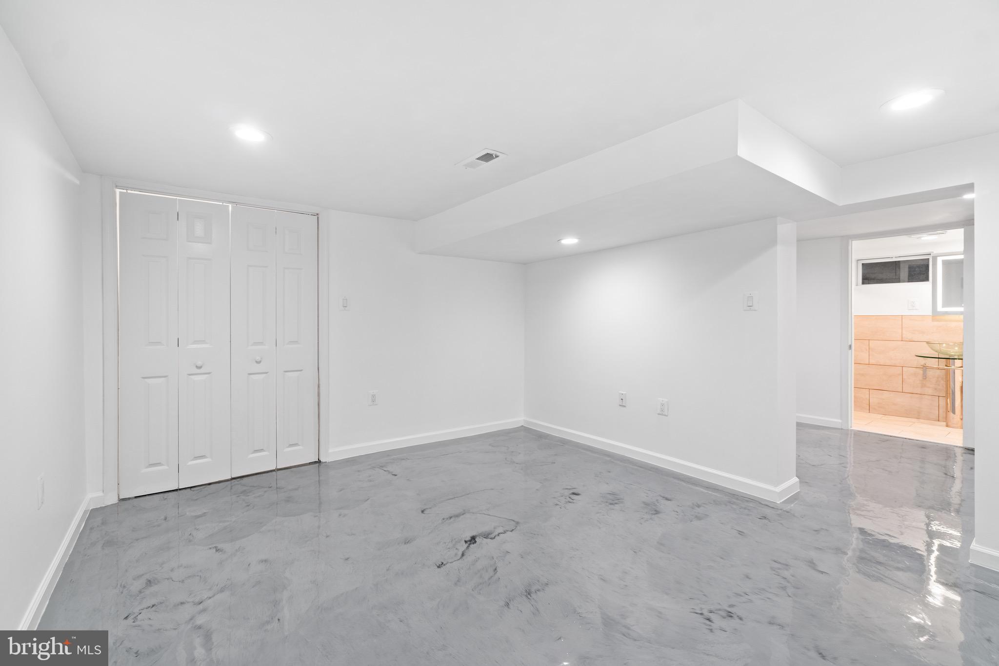 FRANKFORD - Residential