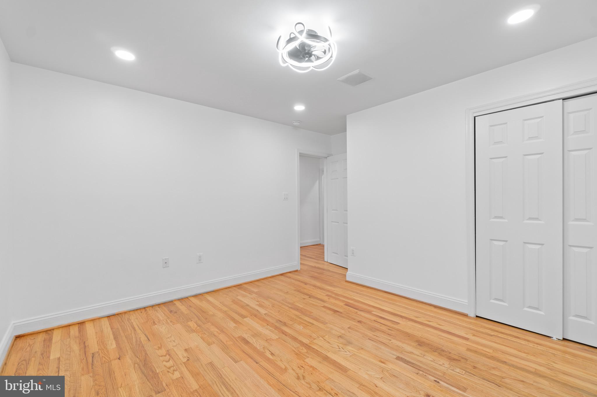 FRANKFORD - Residential