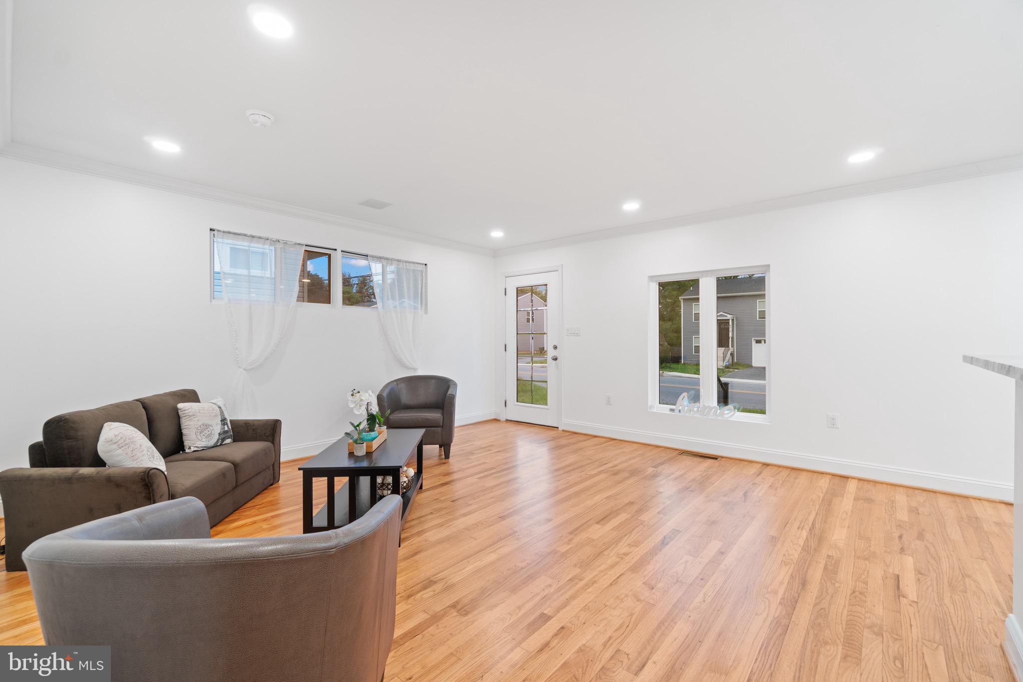 FRANKFORD - Residential