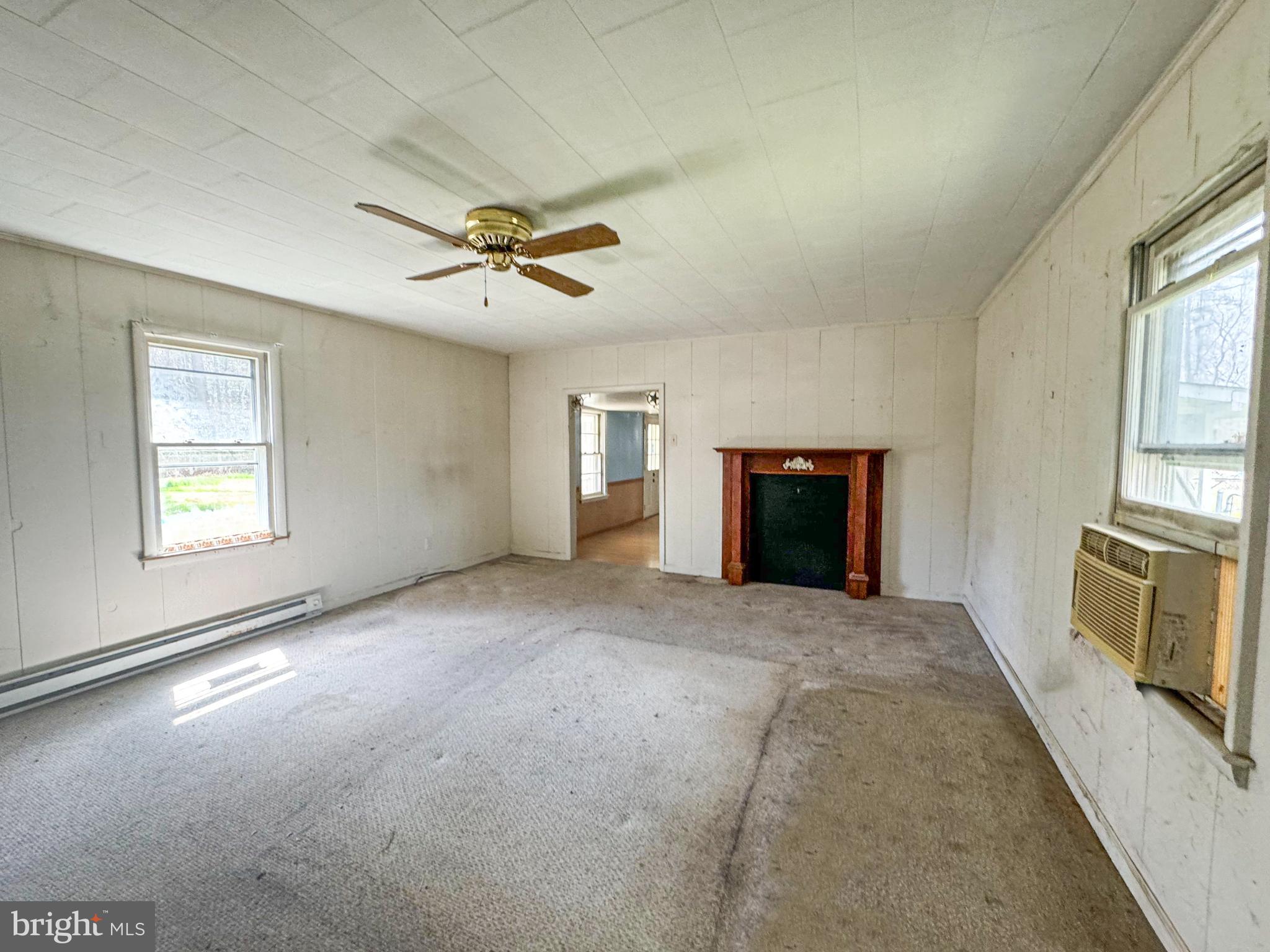 UPPER FERRY ACRES - Residential