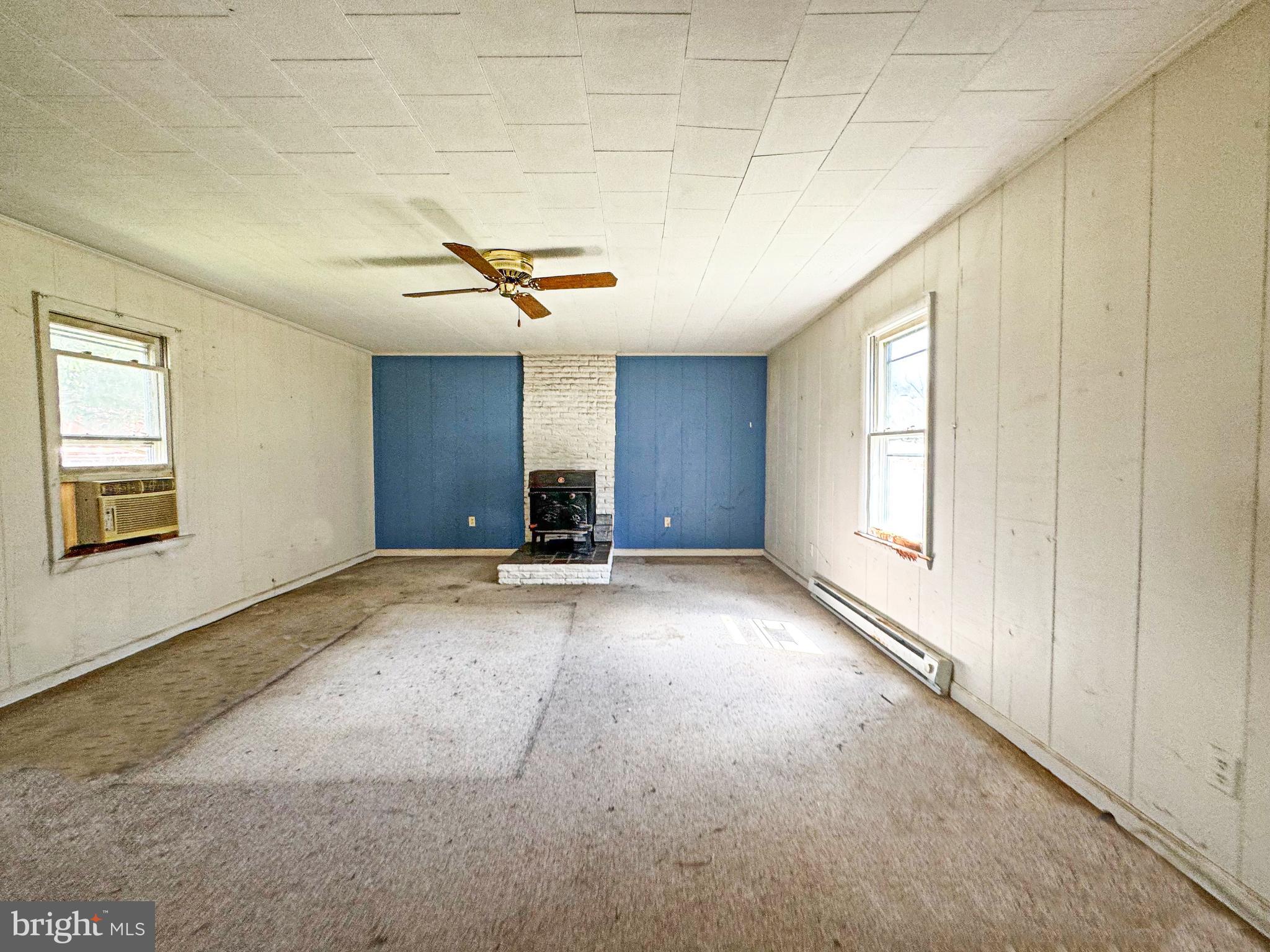 UPPER FERRY ACRES - Residential