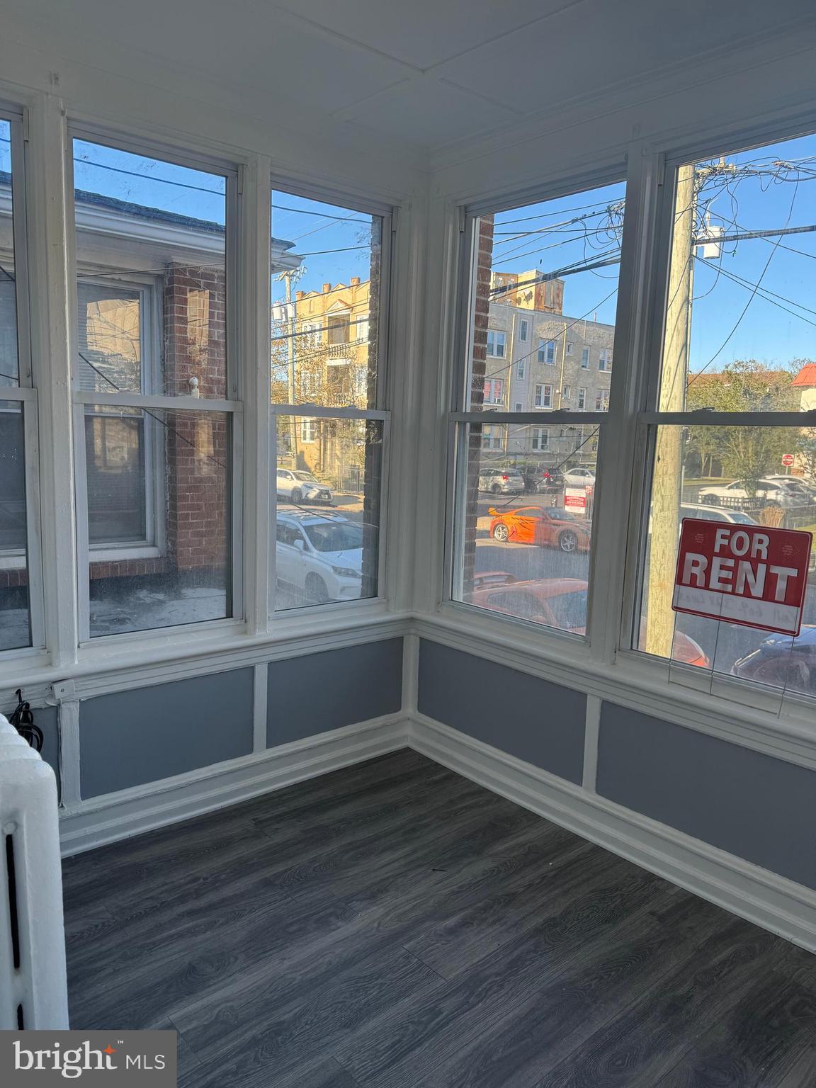 36 N HARTFORD AVENUE