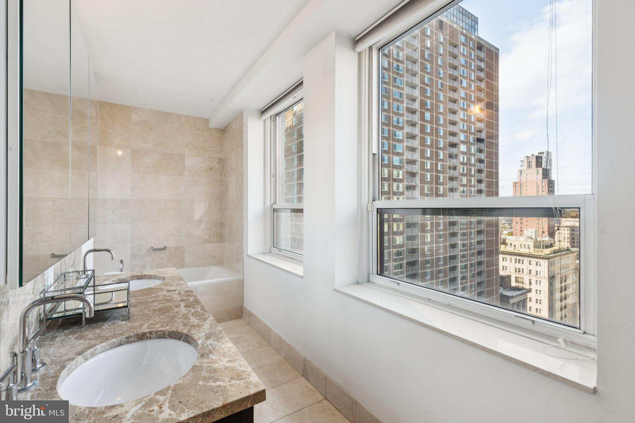 AVENUE OF THE ARTS - Residential