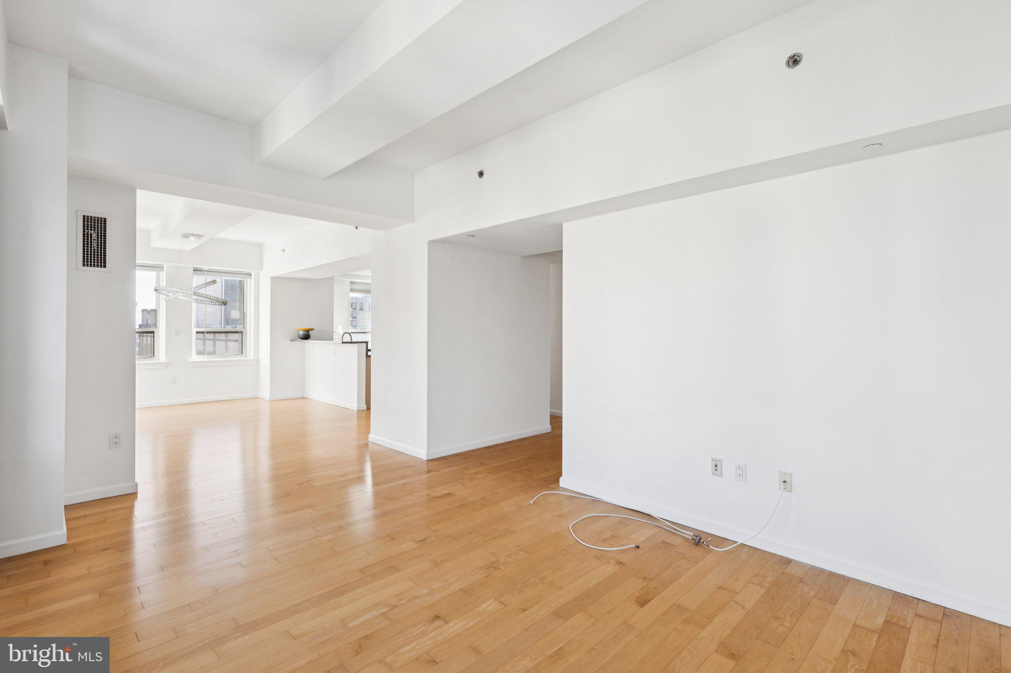 AVENUE OF THE ARTS - Residential