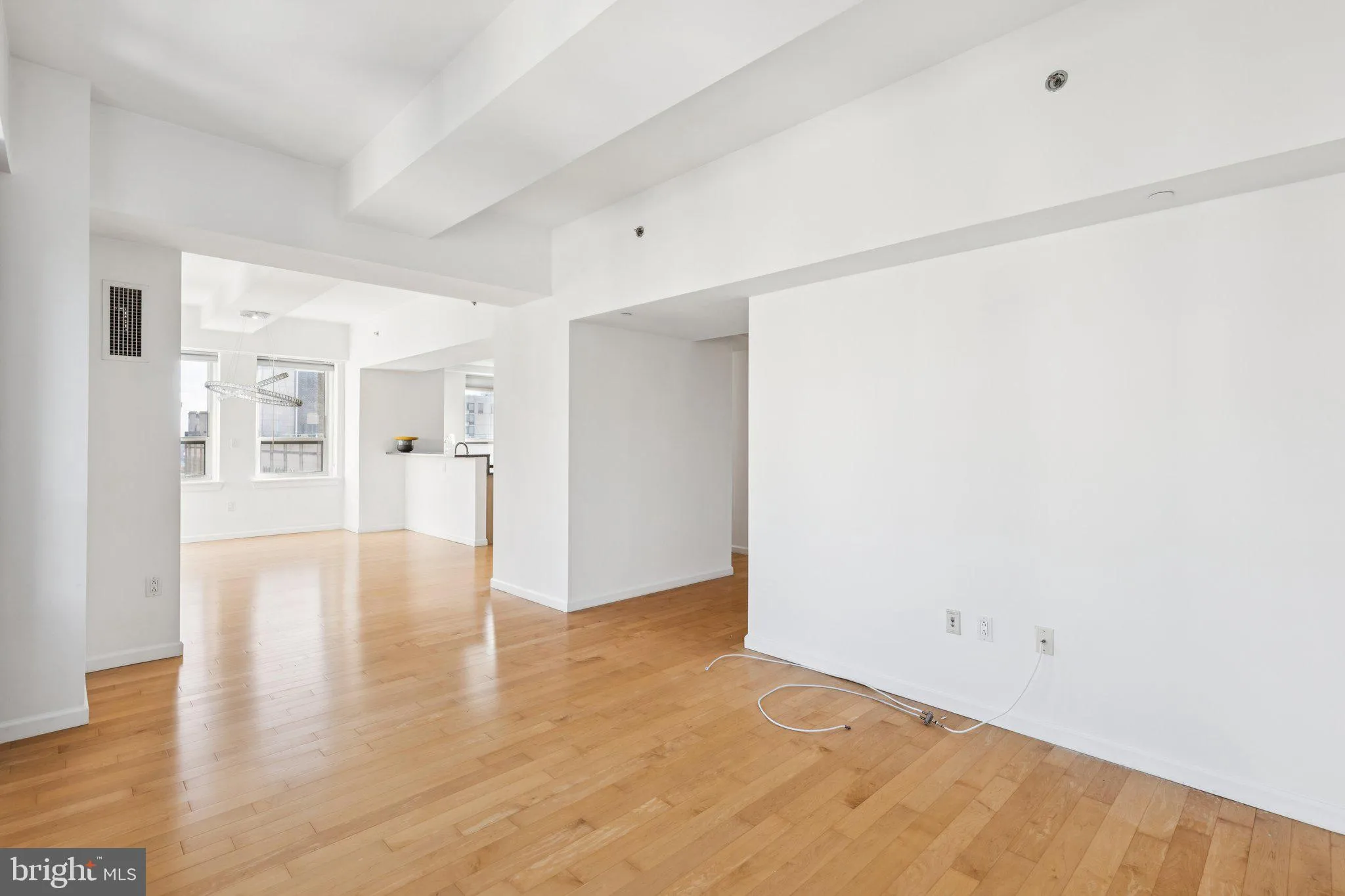 Philadelphia, Pennsylvania 19102, United States, 2 Bedrooms Bedrooms, ,3 BathroomsBathrooms,Residential,Coming Soon,236107