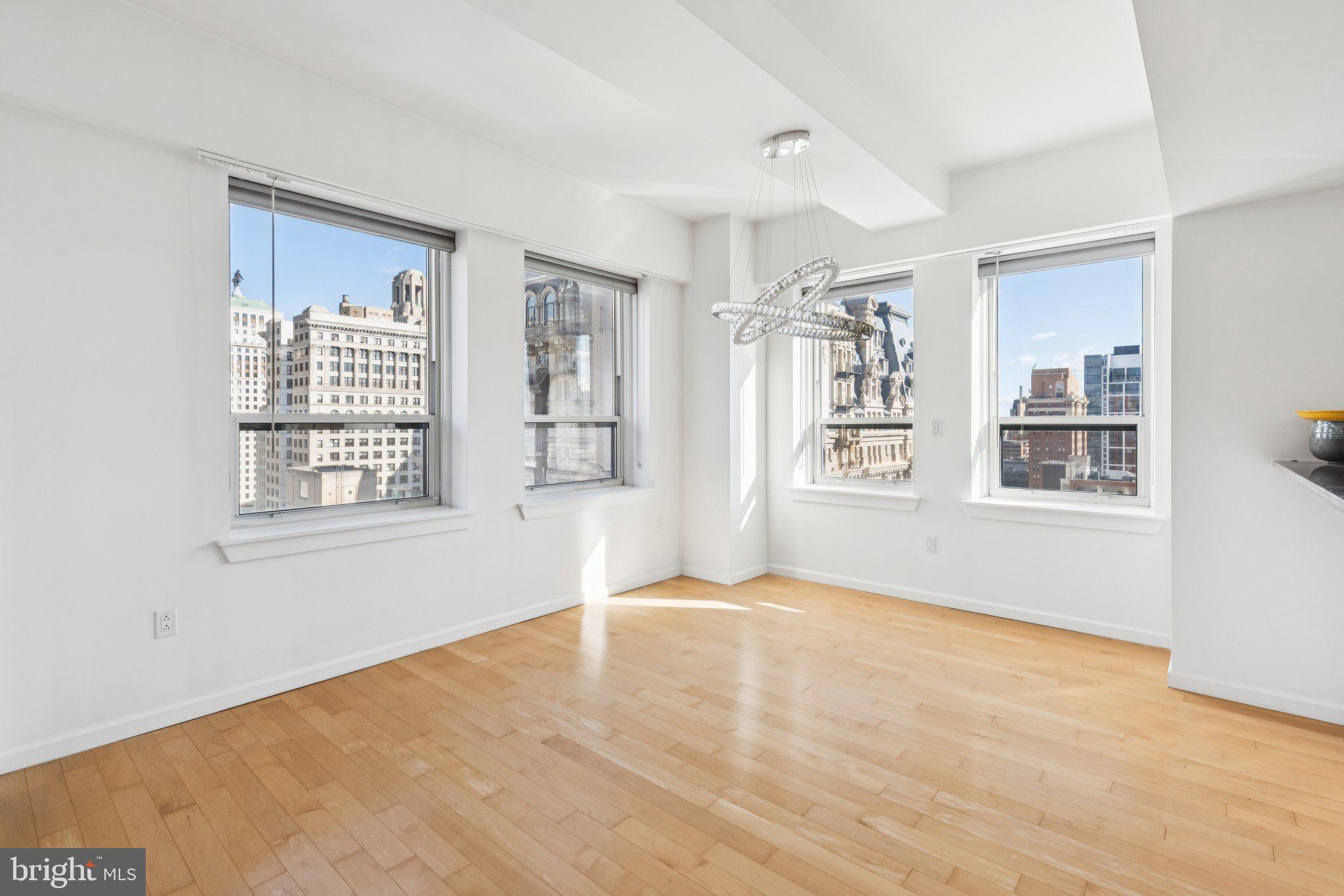 AVENUE OF THE ARTS - Residential