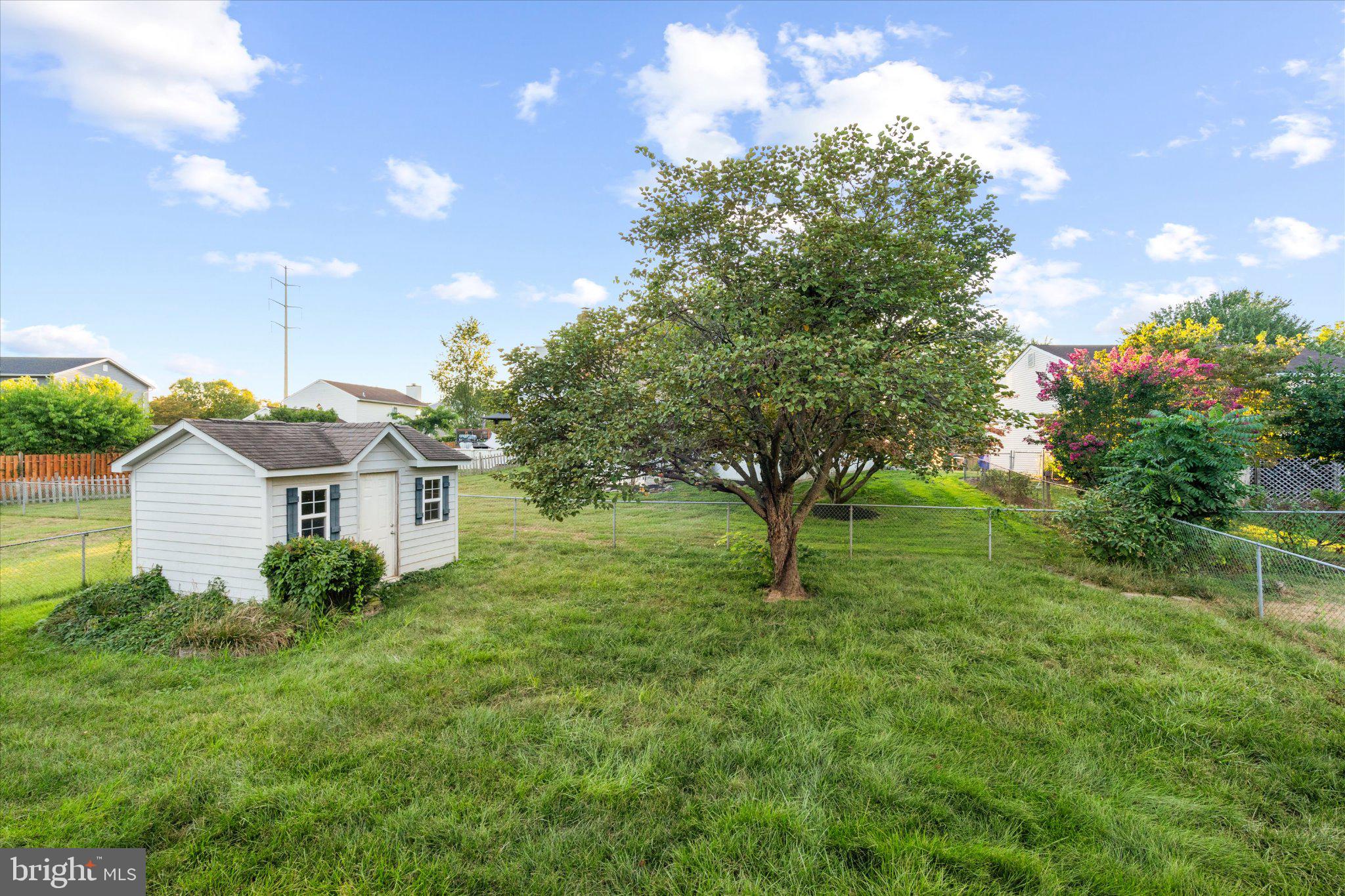 841 BRIAR COURT