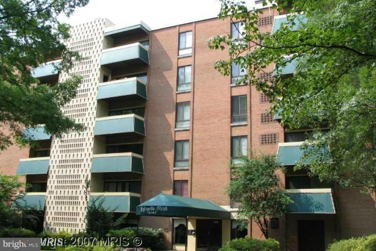 LAFAYETTE PARK - Residential Lease