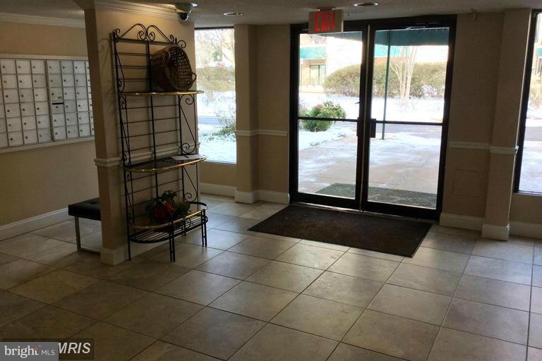 LAFAYETTE PARK - Residential Lease